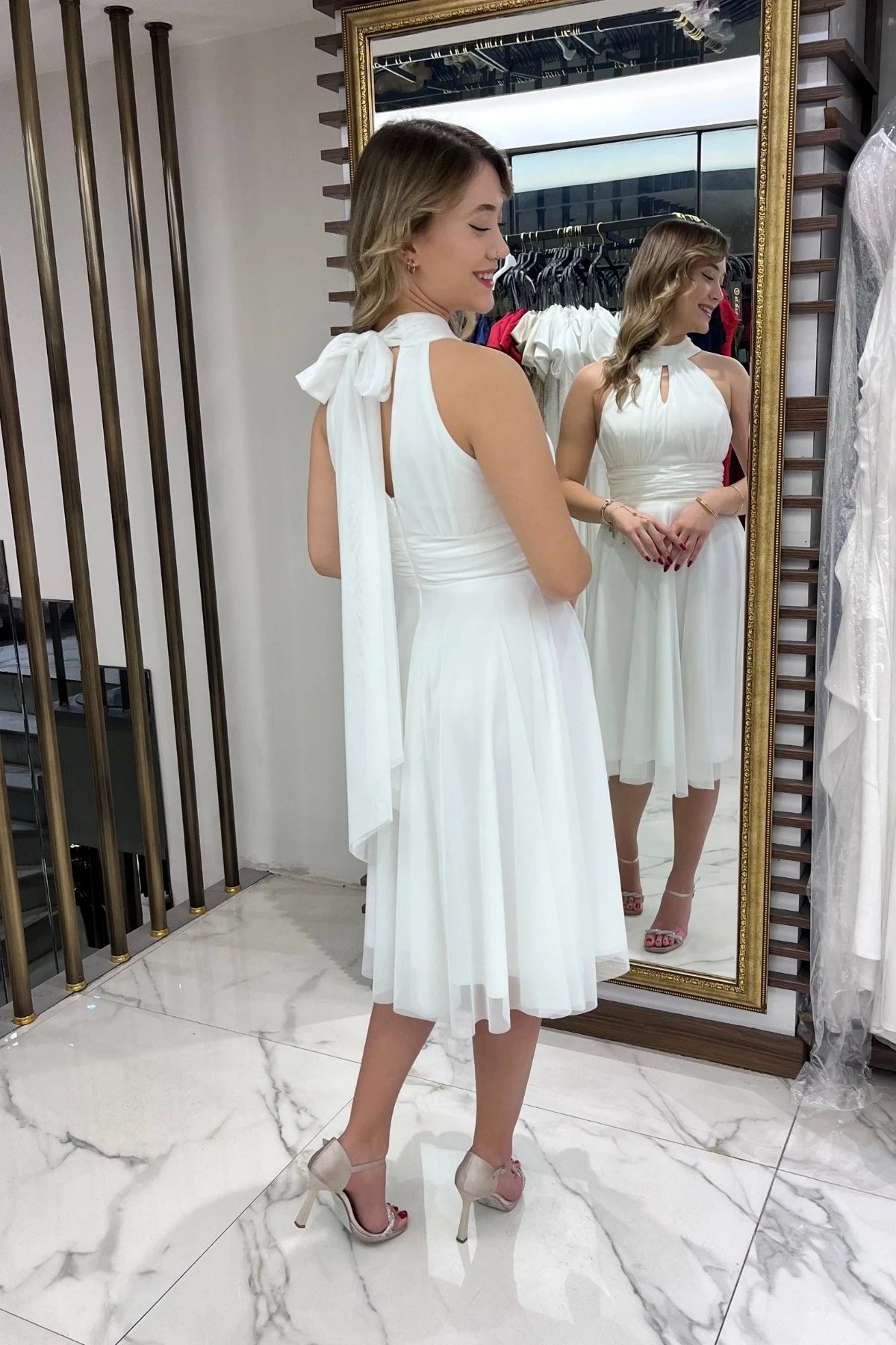 Image of Rochie scurtă din șifon și tul pentru femei, cu decolteu halter și căptușeală