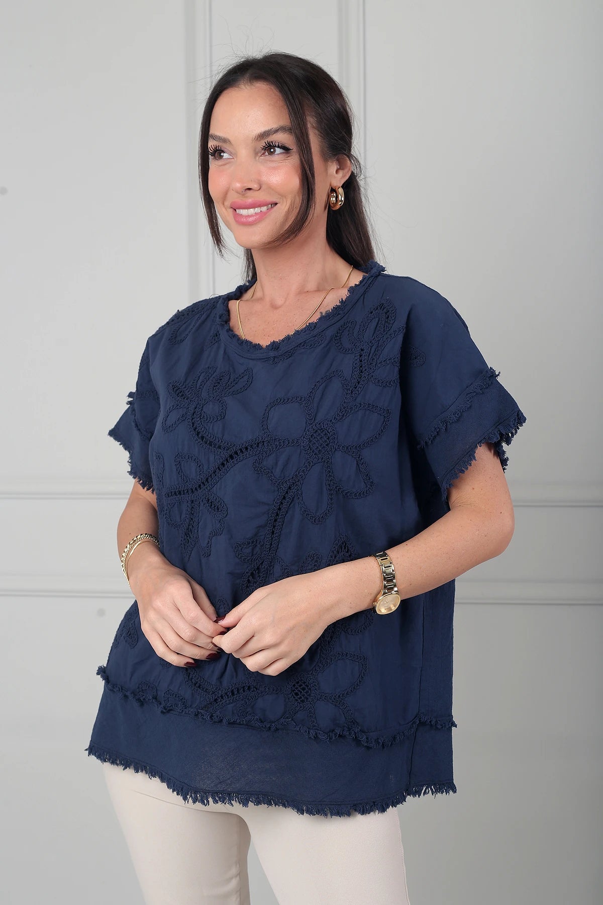Image of Kadın Dantel Nakış İşlemeli Astarlı Salaş İtalyan Cotton Bluz