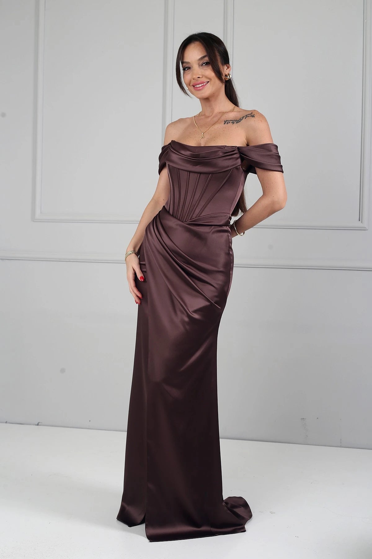 Image of Women's Strapless Low-Sleeve Lined Underwired Satin Long Dress