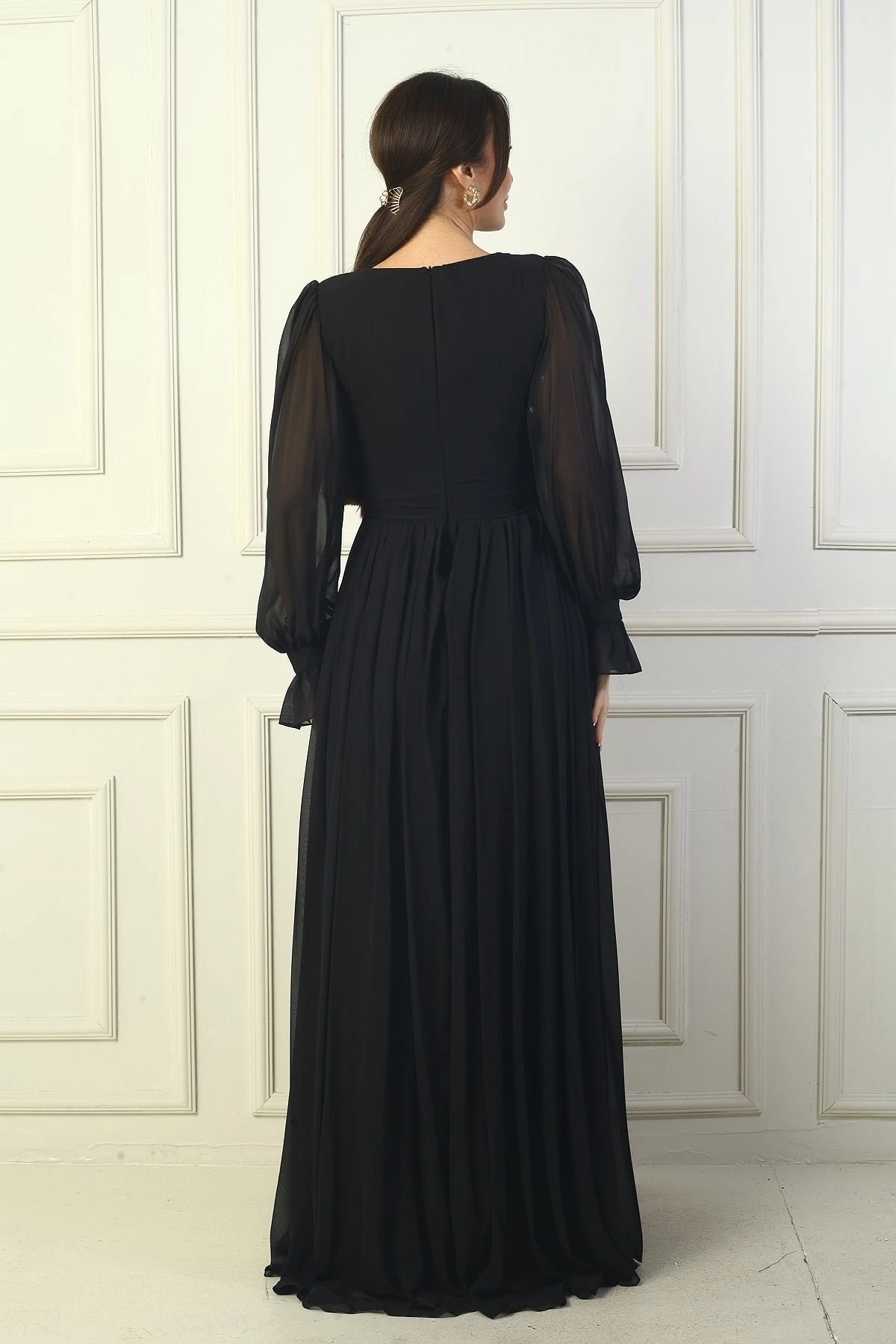 Image of Women's V-Neck, Buckle Waist, Lined Chiffon Long Evening Dress