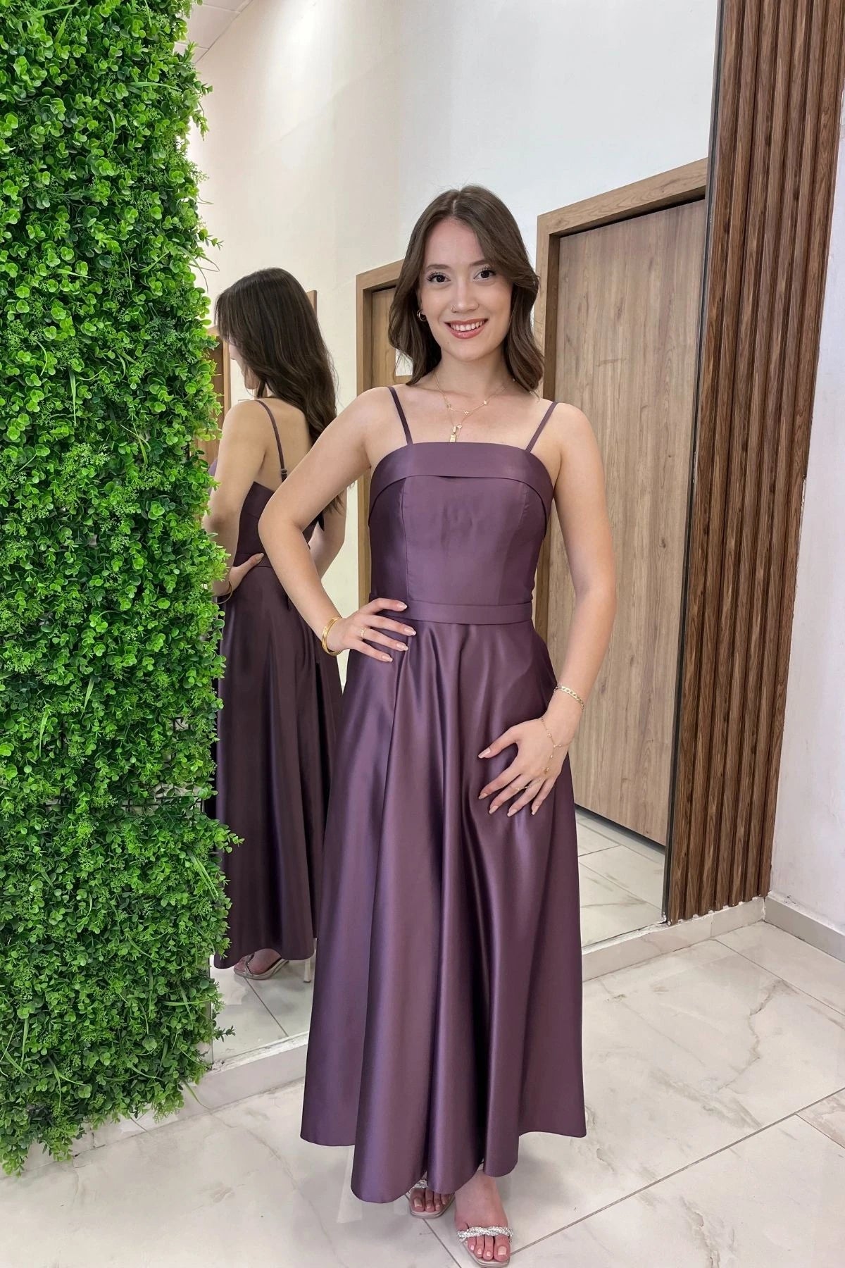 Image of Kadın İnce Askılı Astarlı Cepli Midi Saten Elbise