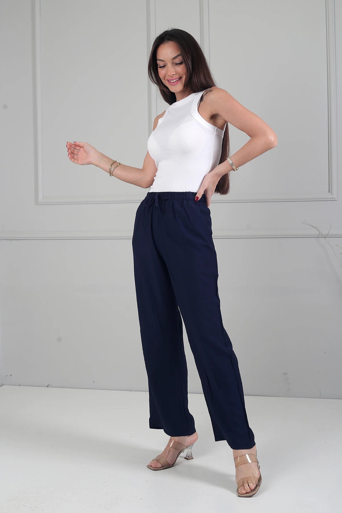 Image of Women's Elastic Waist Wide Leg Strawberry Patterned Pants with Pockets