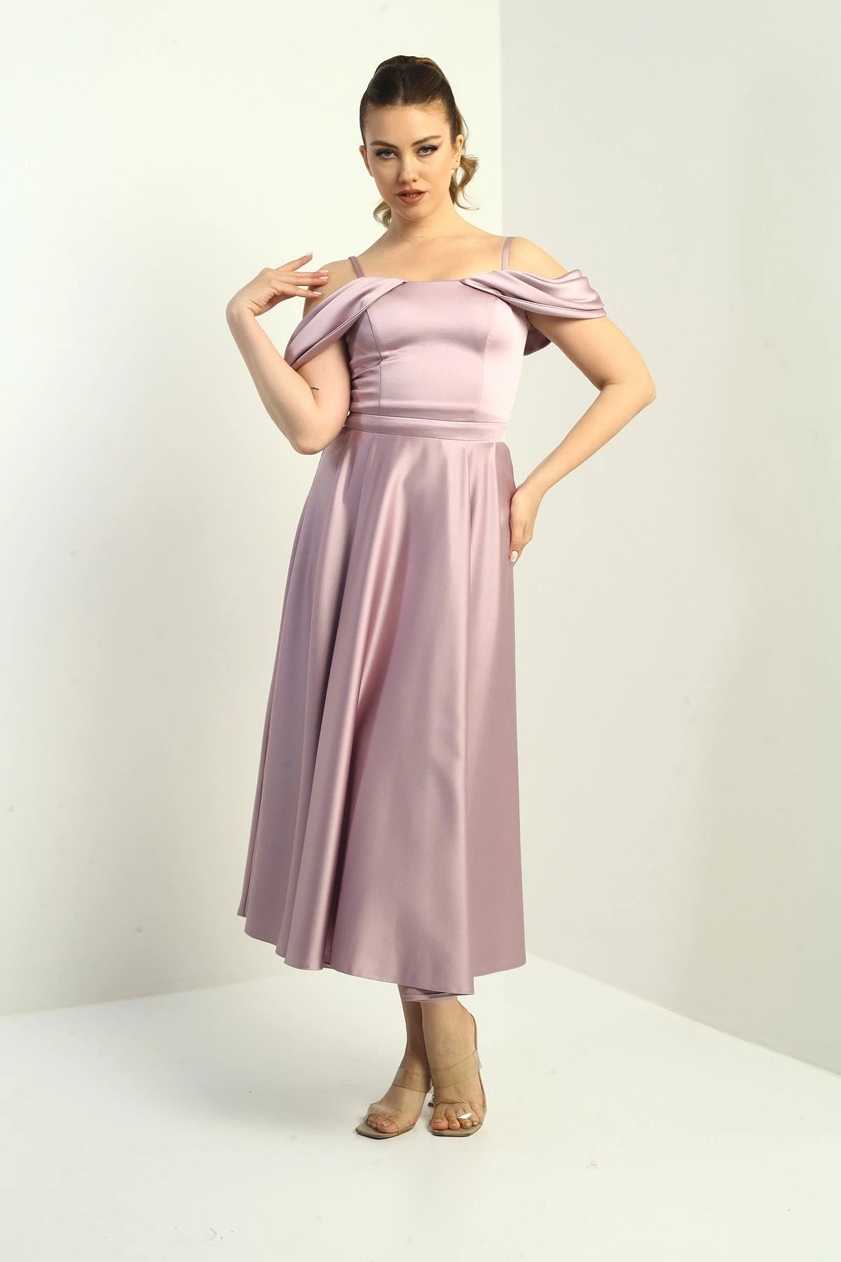 Image of Women's Strappy Dropped Sleeve Lined Pleated Satin Flared Long Dress