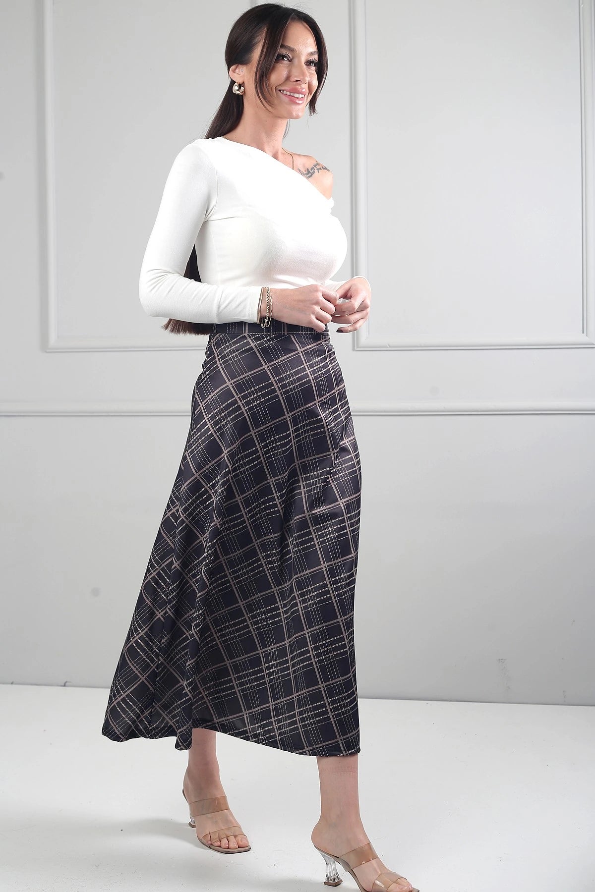Image of Women's Elastic Waist Plaid Viscose Satin Lycra Long Skirt