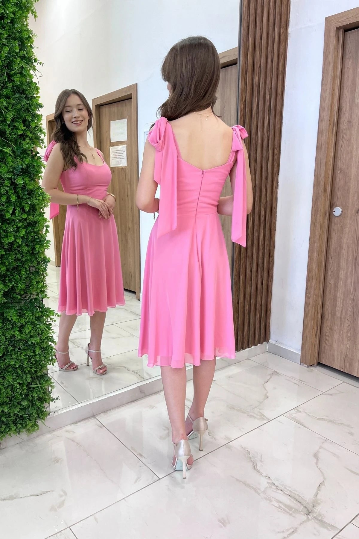 Image of Women's Short Dress with Shoulder Straps and Lining