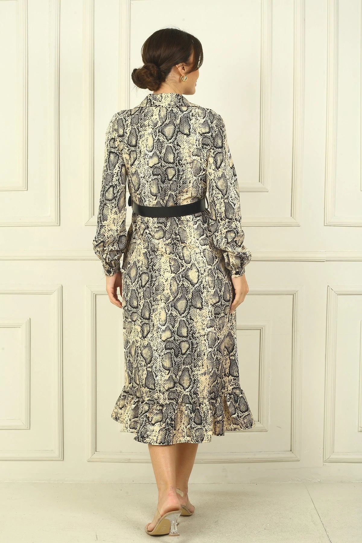 Image of Women's Shirt Collar Long Sleeve Button-Front Snake Pattern Belted Dress