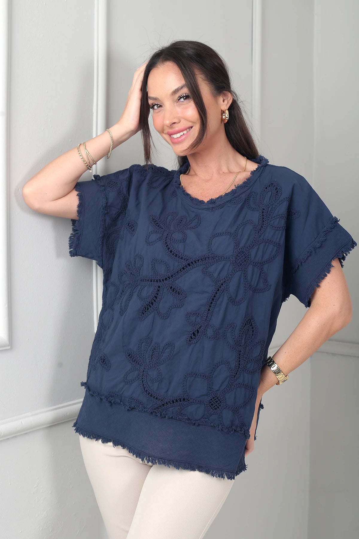 Image of Kadın Dantel Nakış İşlemeli Astarlı Salaş İtalyan Cotton Bluz
