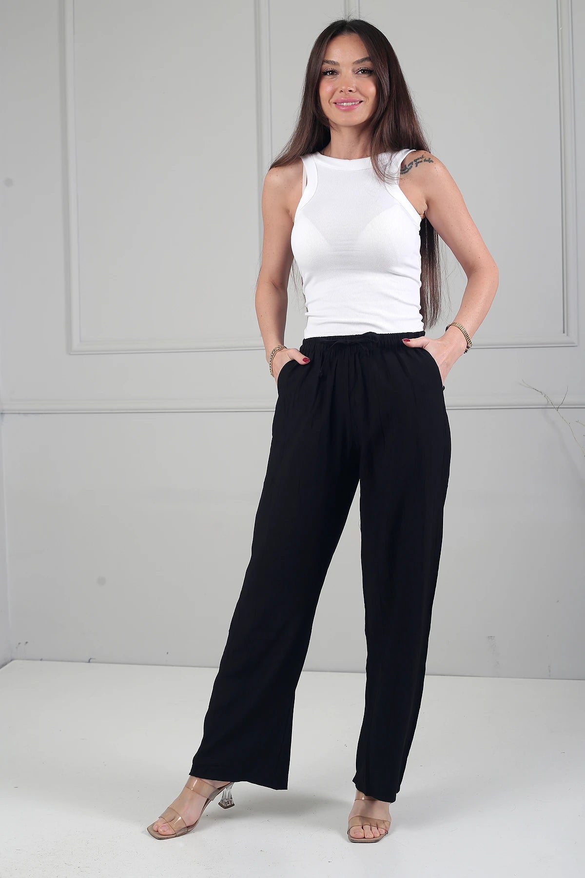 Image of Women's Elastic Waist Wide Leg Strawberry Patterned Pants with Pockets