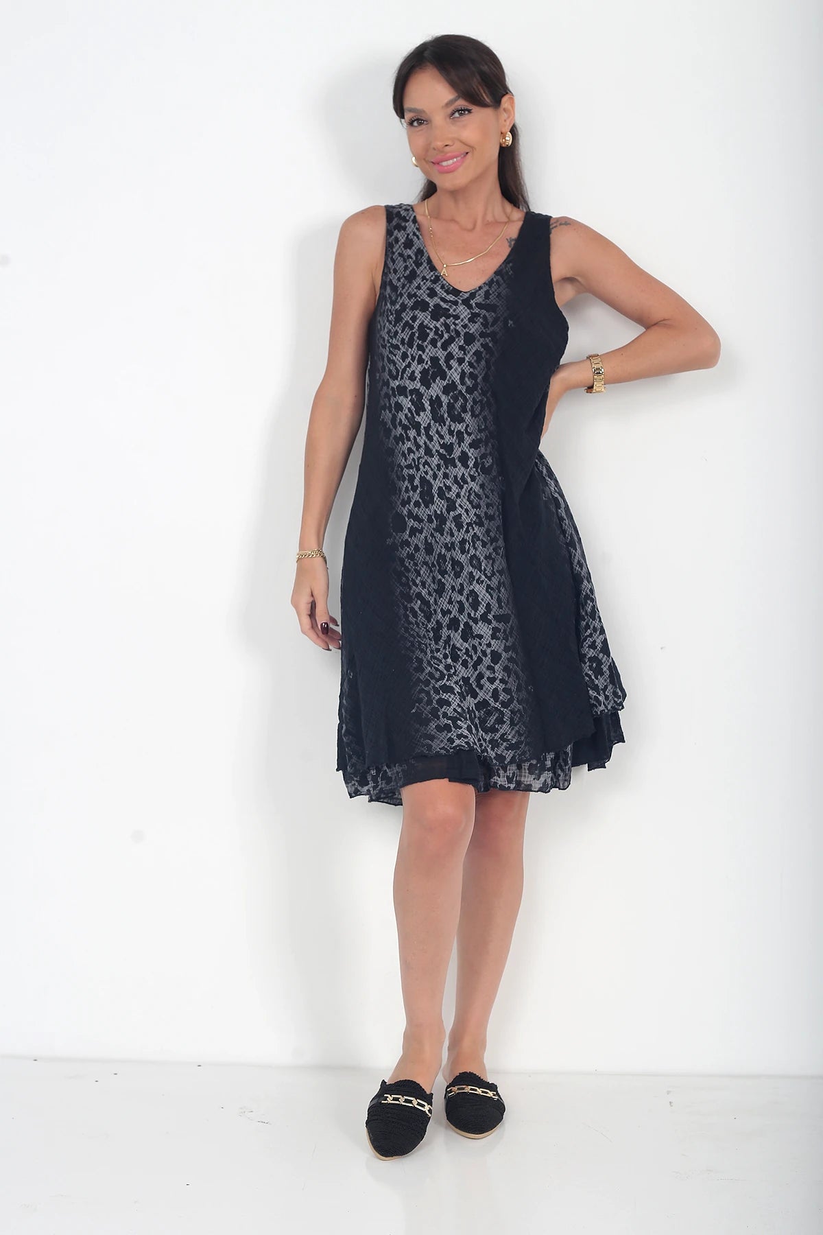 Image of Kadın İtalyan Cotton Leopar Desenli Astarlı Sıfır Kol Midi Elbise
