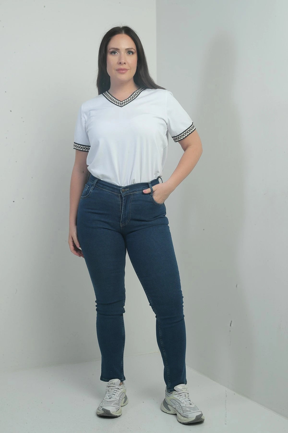 Image of Women's High Waist Straight Leg Lycra Plus Size Jeans