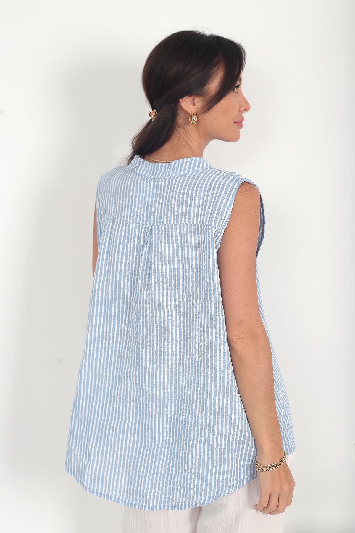 Image of Kadın Sıfır Kol Çizgili Tek Cepli İtalyan Cotton Oversize Bluz