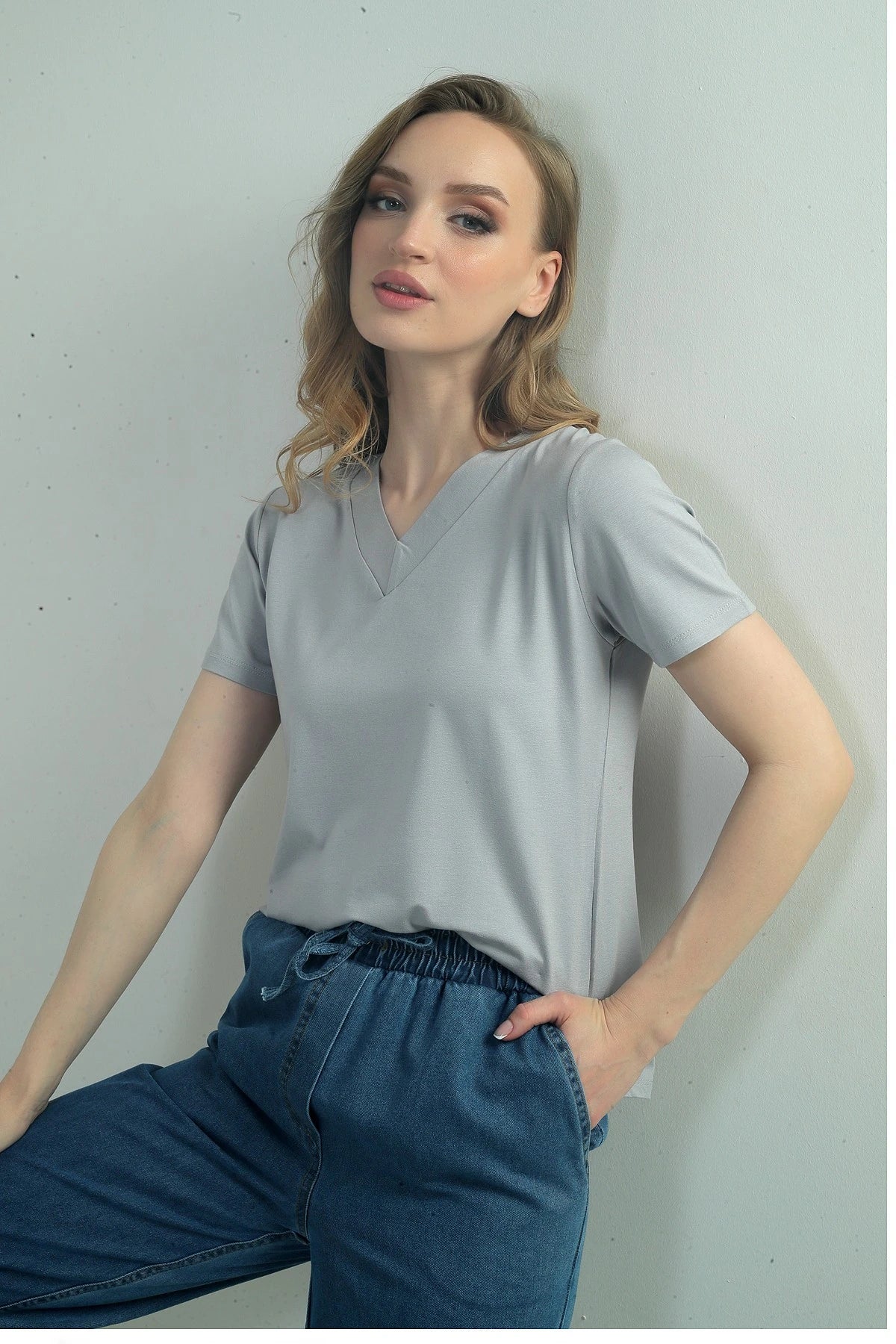 Image of Women's V-Neck Short-Sleeve Blouse with Slit