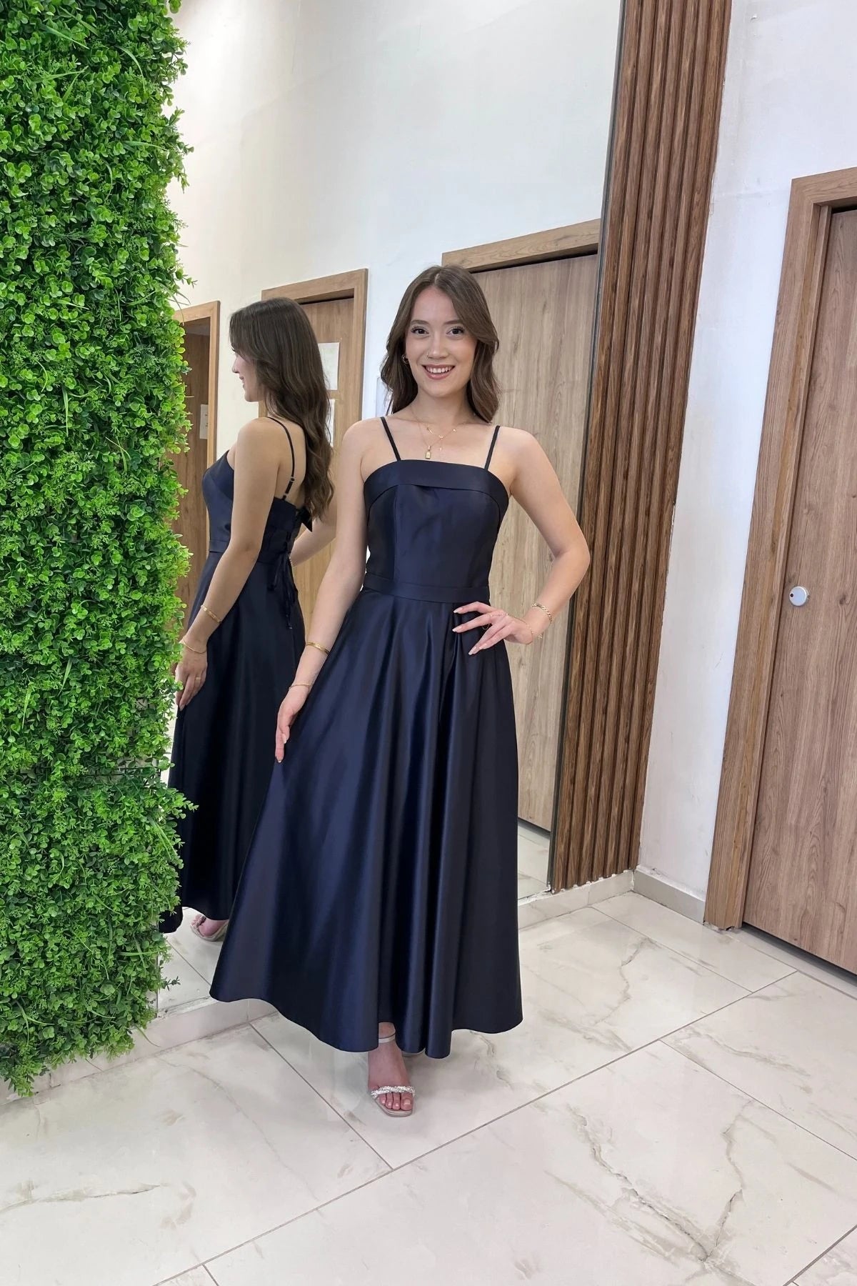 Image of Kadın İnce Askılı Astarlı Cepli Midi Saten Elbise