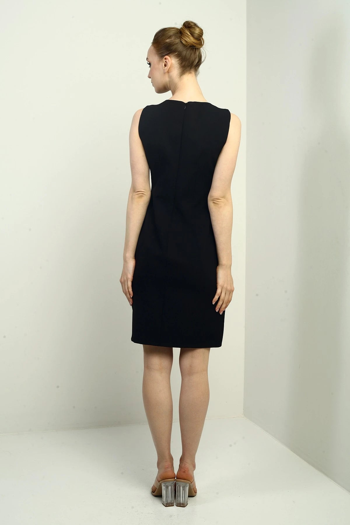 Image of Women's Self-Interfacing Side-Button Short Dress