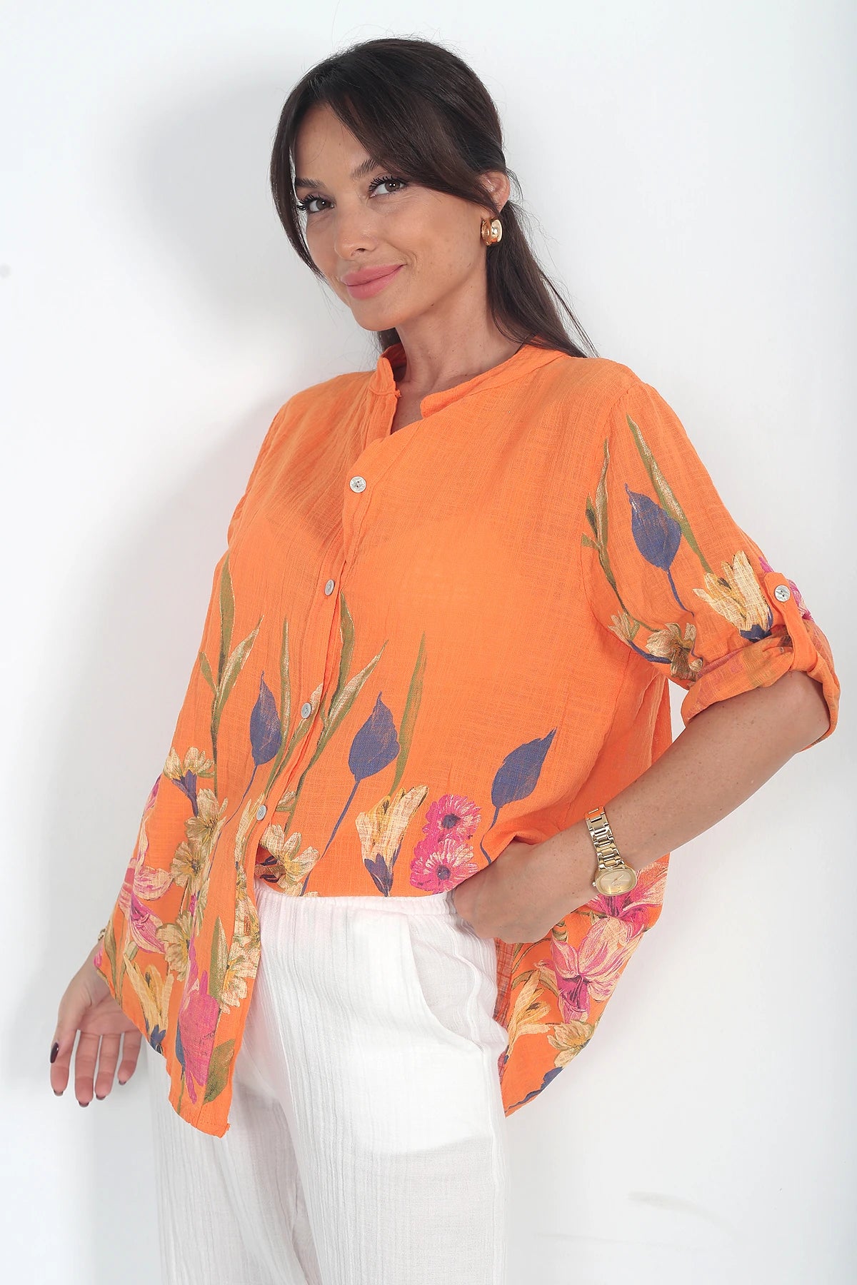 Image of Kadın İtalyan Etek Uçları Ve Kolları Büyük Çiçekli Oversize Cotton Gömlek