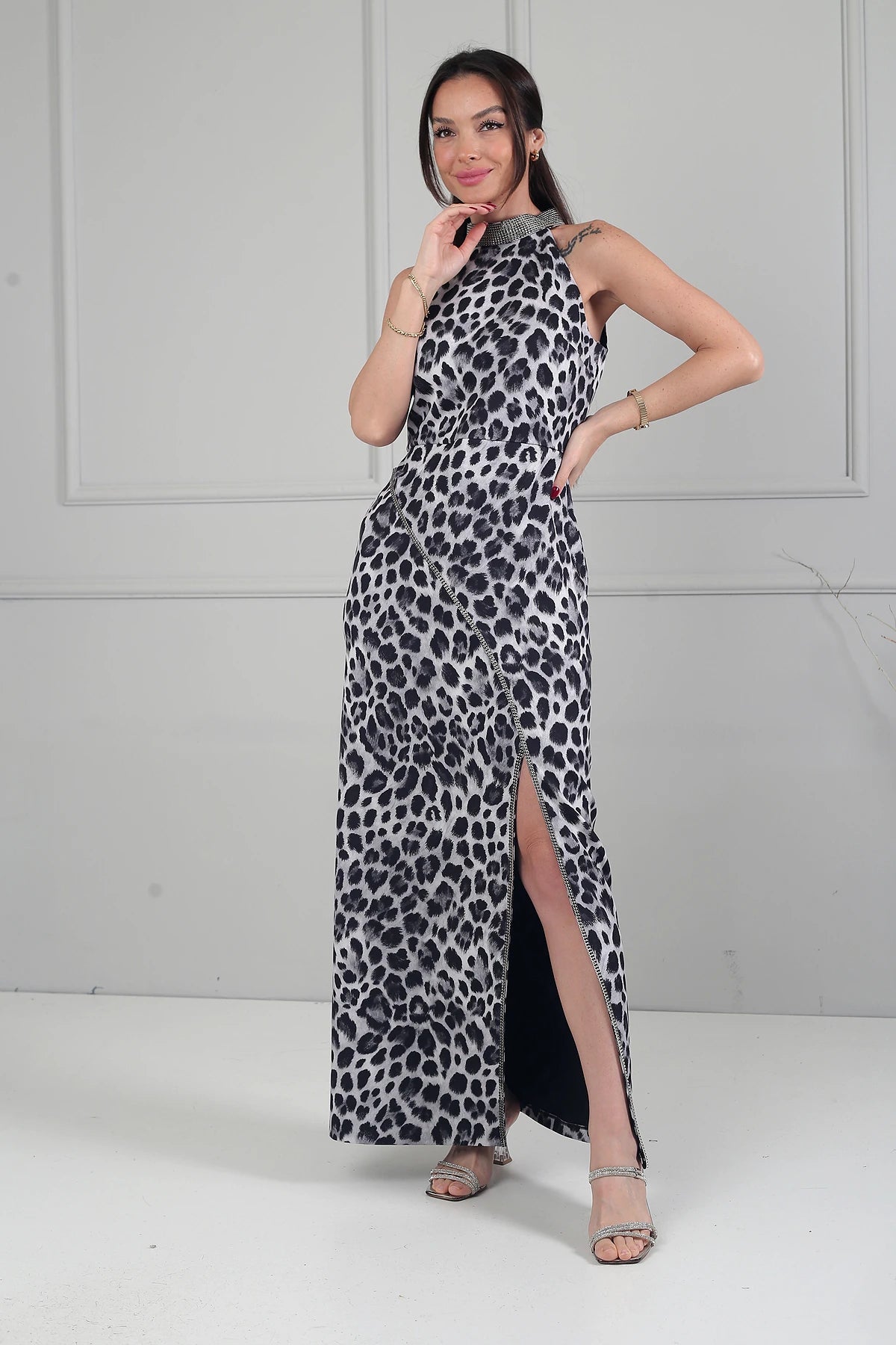 Image of Rochie midi cu imprimeu leopard și detalii în carouri pentru femei