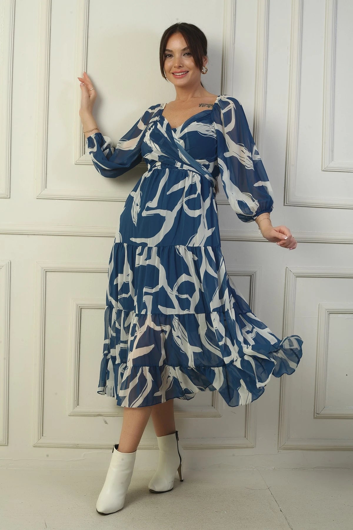 Image of Madonna Neckline Lined Cross-Tie Abstract Pattern Wrap Chiffon Dress