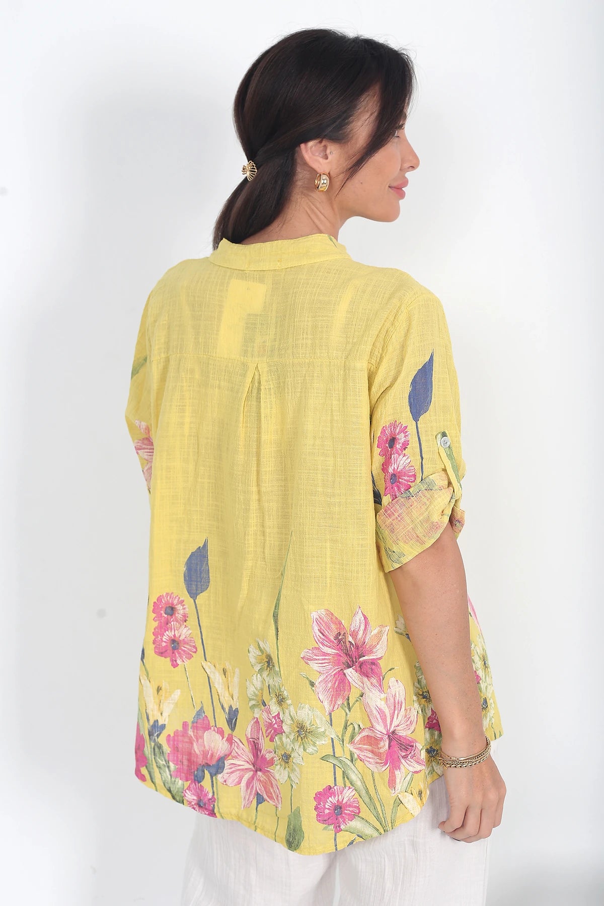 Image of Kadın İtalyan Etek Uçları Ve Kolları Büyük Çiçekli Oversize Cotton Gömlek