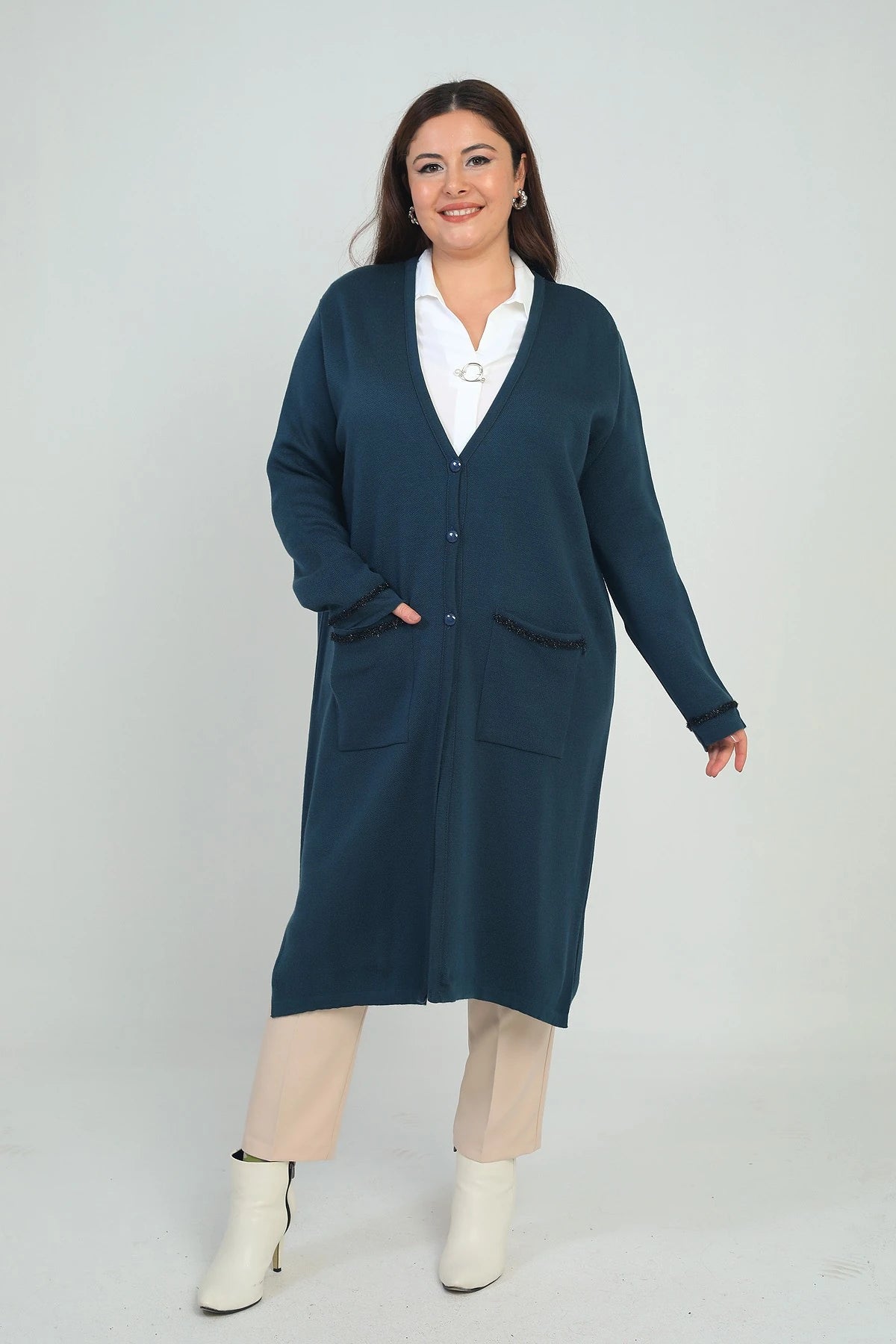 Image of Women's Plus Size Long Knit Cardigan with Pockets and Stripe Detail