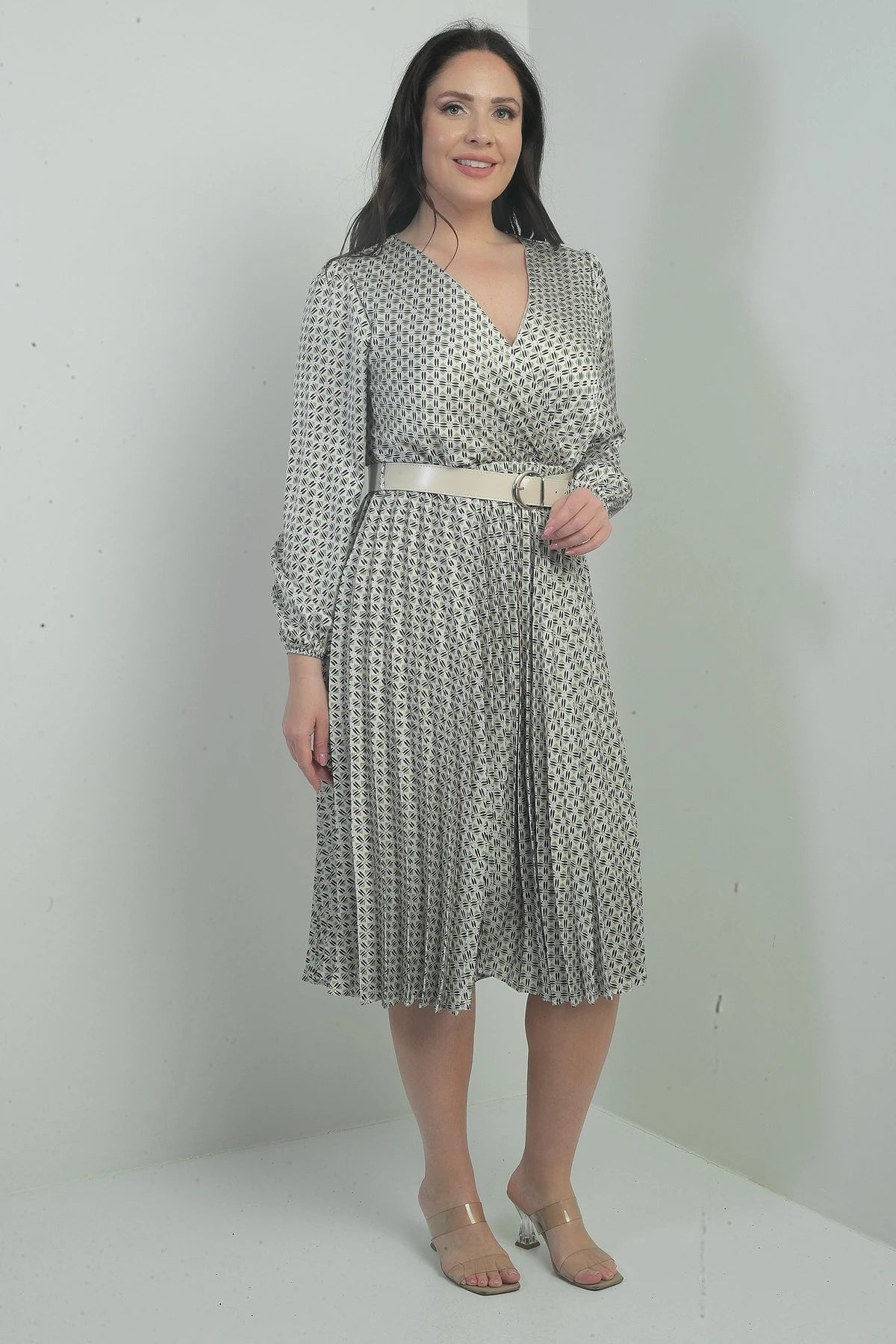 Image of Women's Wrap Neckline Belted Lined Patterned Pleated Midi Satin BB Dress
