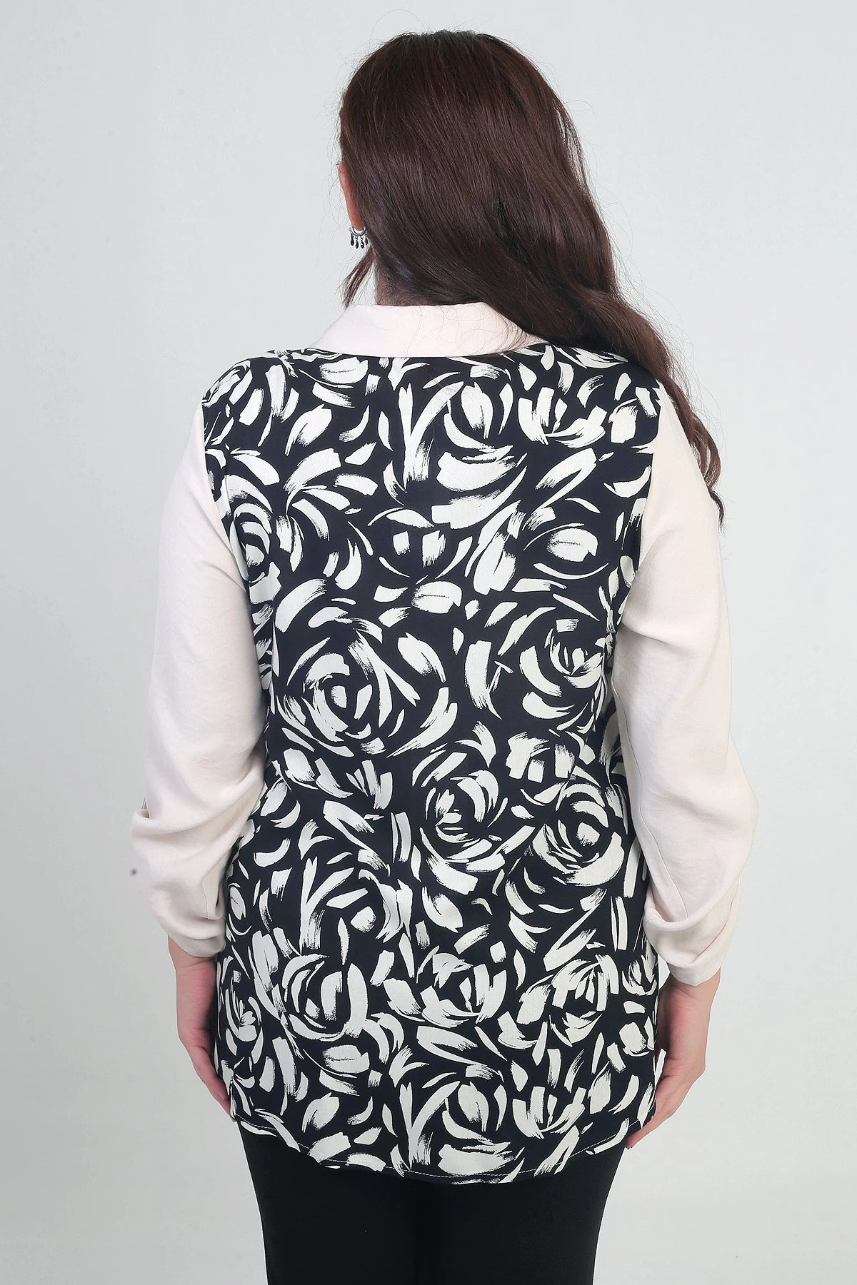 Image of Women's Plus Size Shirt with Fold-Up Sleeves, Brush Pattern, and Pocket Flaps