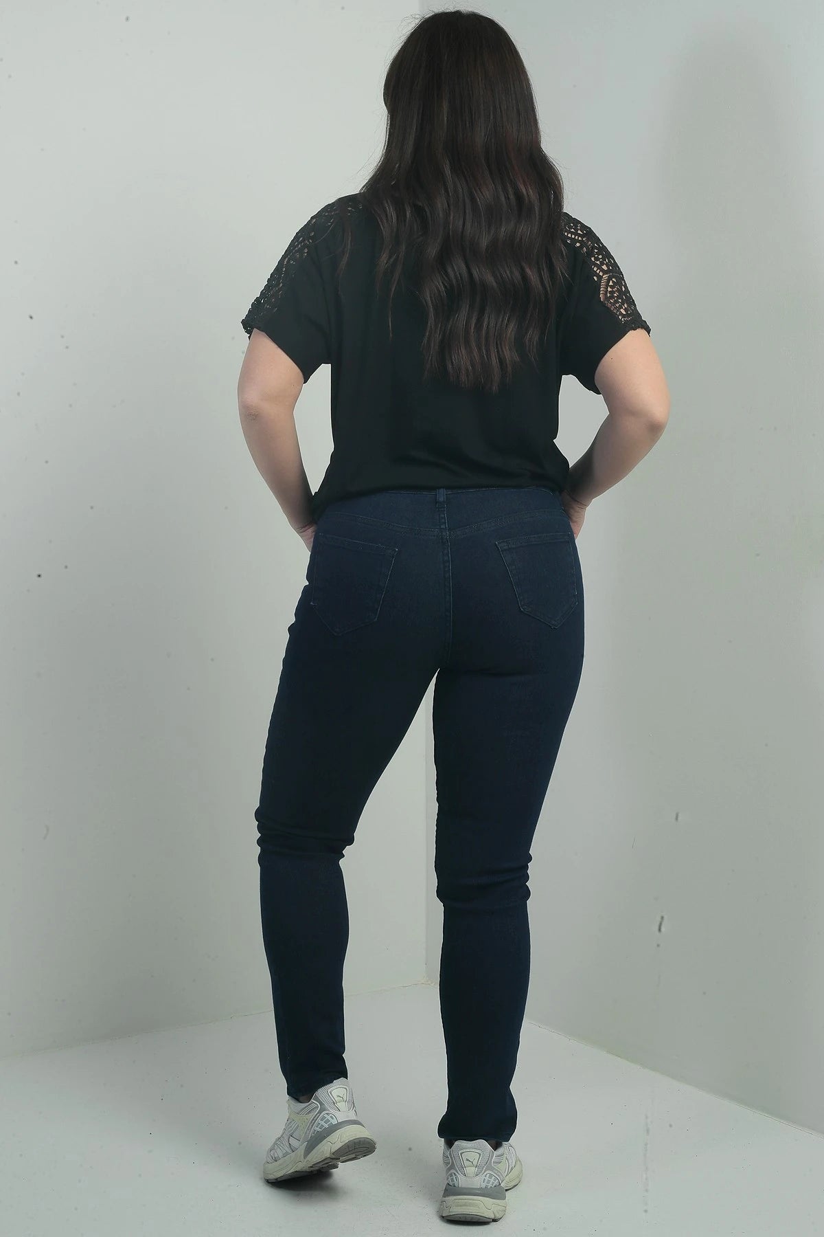 Image of Kadın Yüksek Bel Boru Paça Likralı Büyük Beden Kot Pantolon