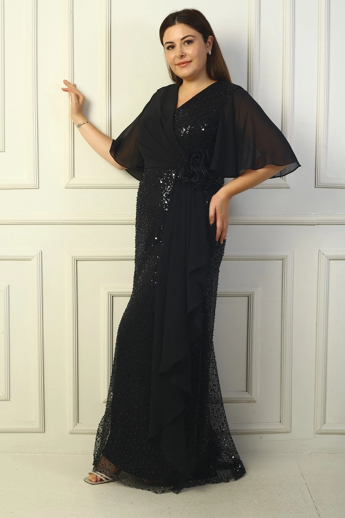 Image of Women's Beaded and Sequined Chiffon Lined Long BB Dress