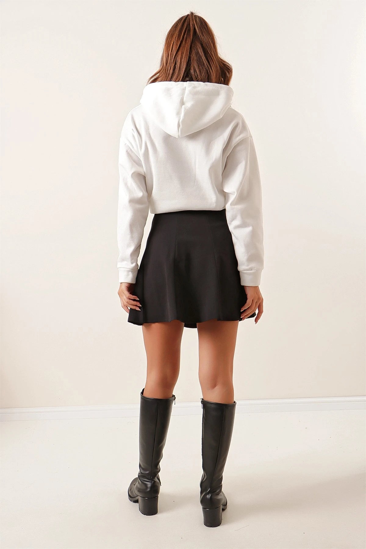 Image of 8 Parçalı Diagonel Likra Mini Etek