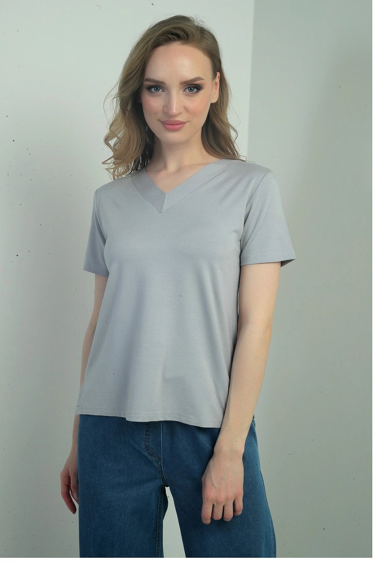 Image of Women's V-Neck Short-Sleeve Blouse with Slit