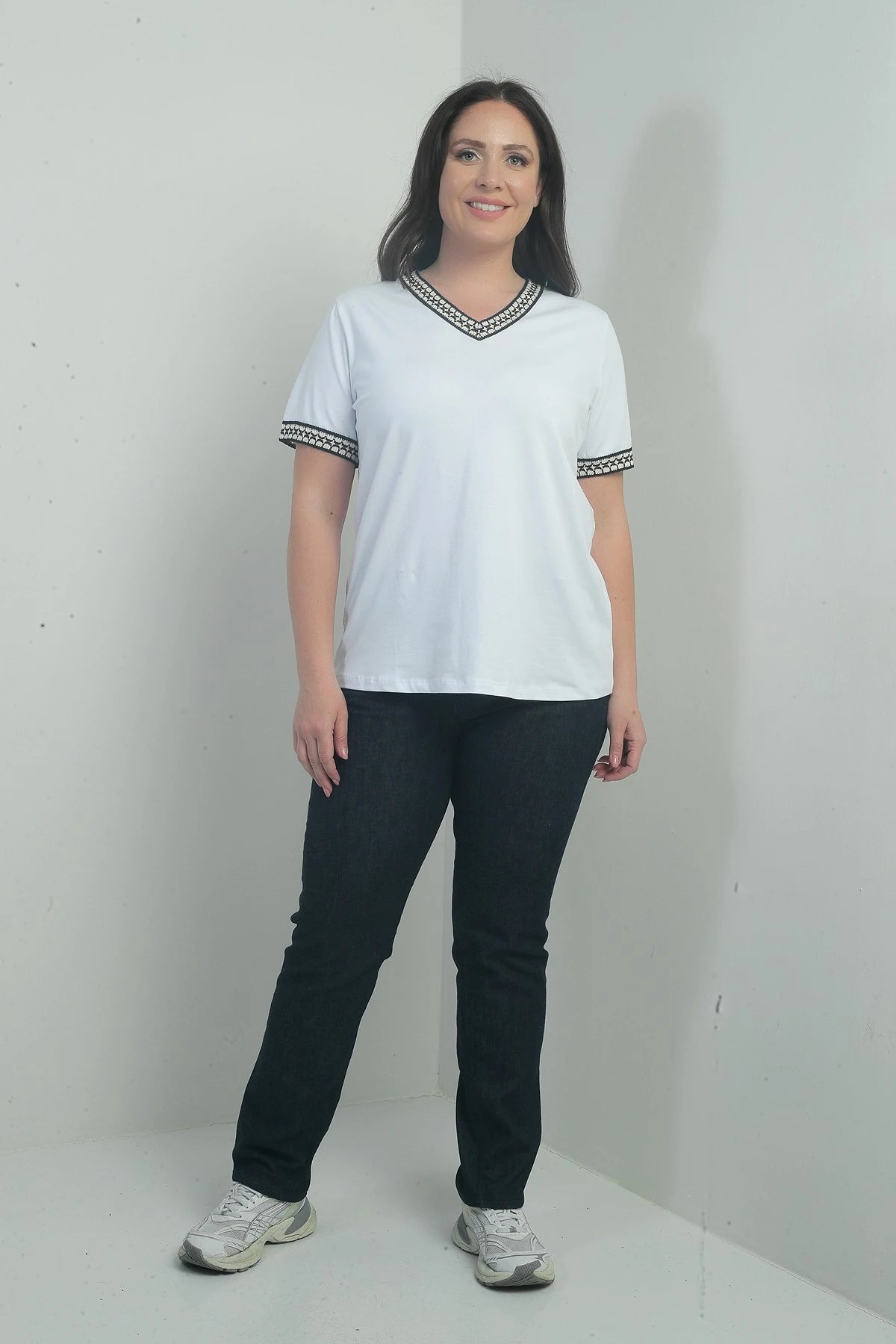 Image of Kadın Yüksek Bel Boru Paça Likralı Büyük Beden Kot Pantolon