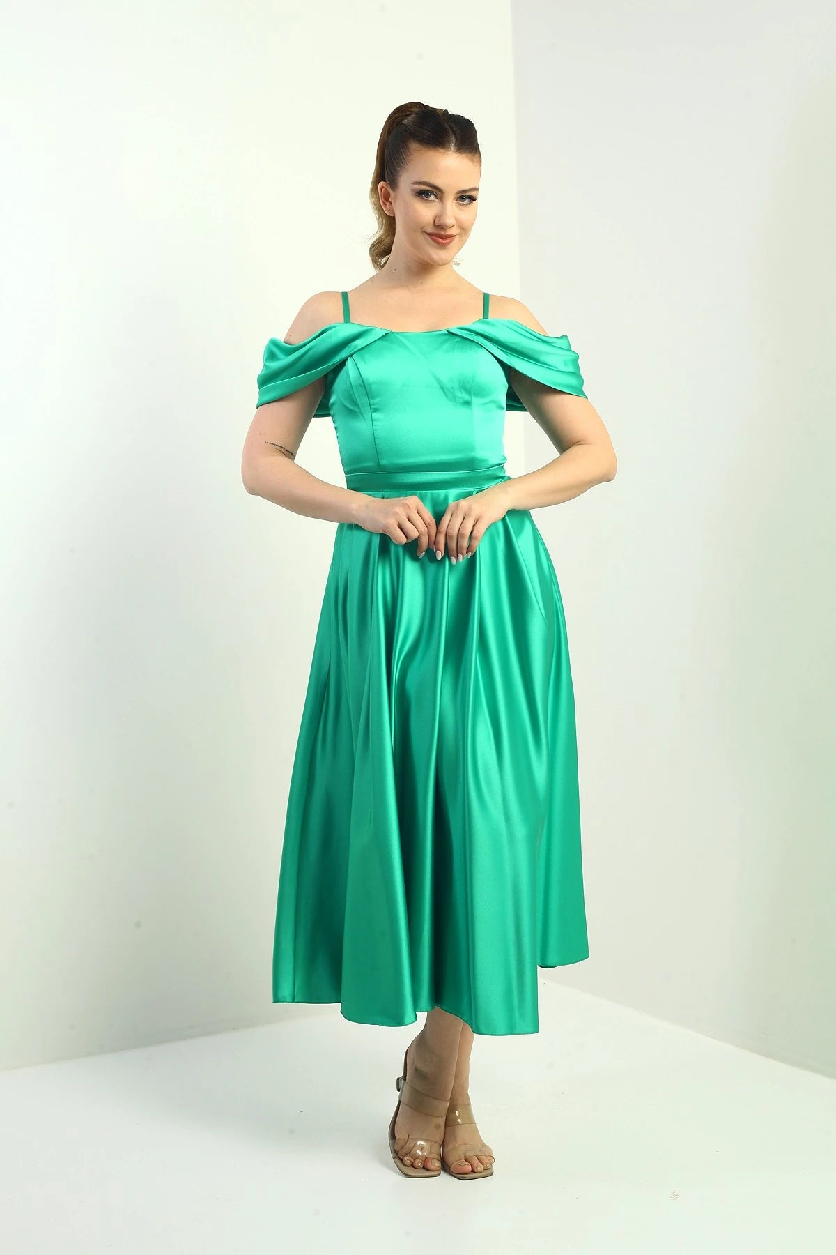 Image of Women's Strappy Dropped Sleeve Lined Pleated Satin Flared Long Dress