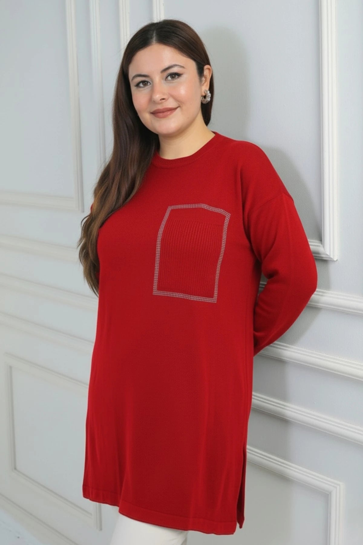 Image of Women's Plus Size Knitted Tunic Blouse with Single Front Pocket and Stone Print Detail