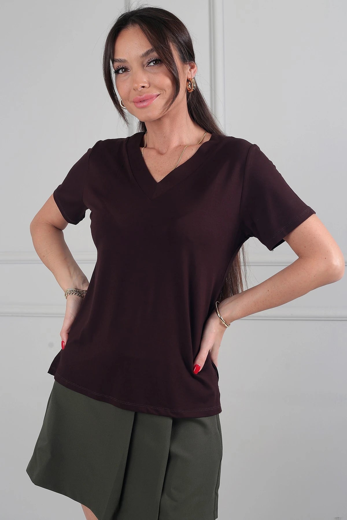Image of Women's V-Neck Short-Sleeve Blouse with Slit