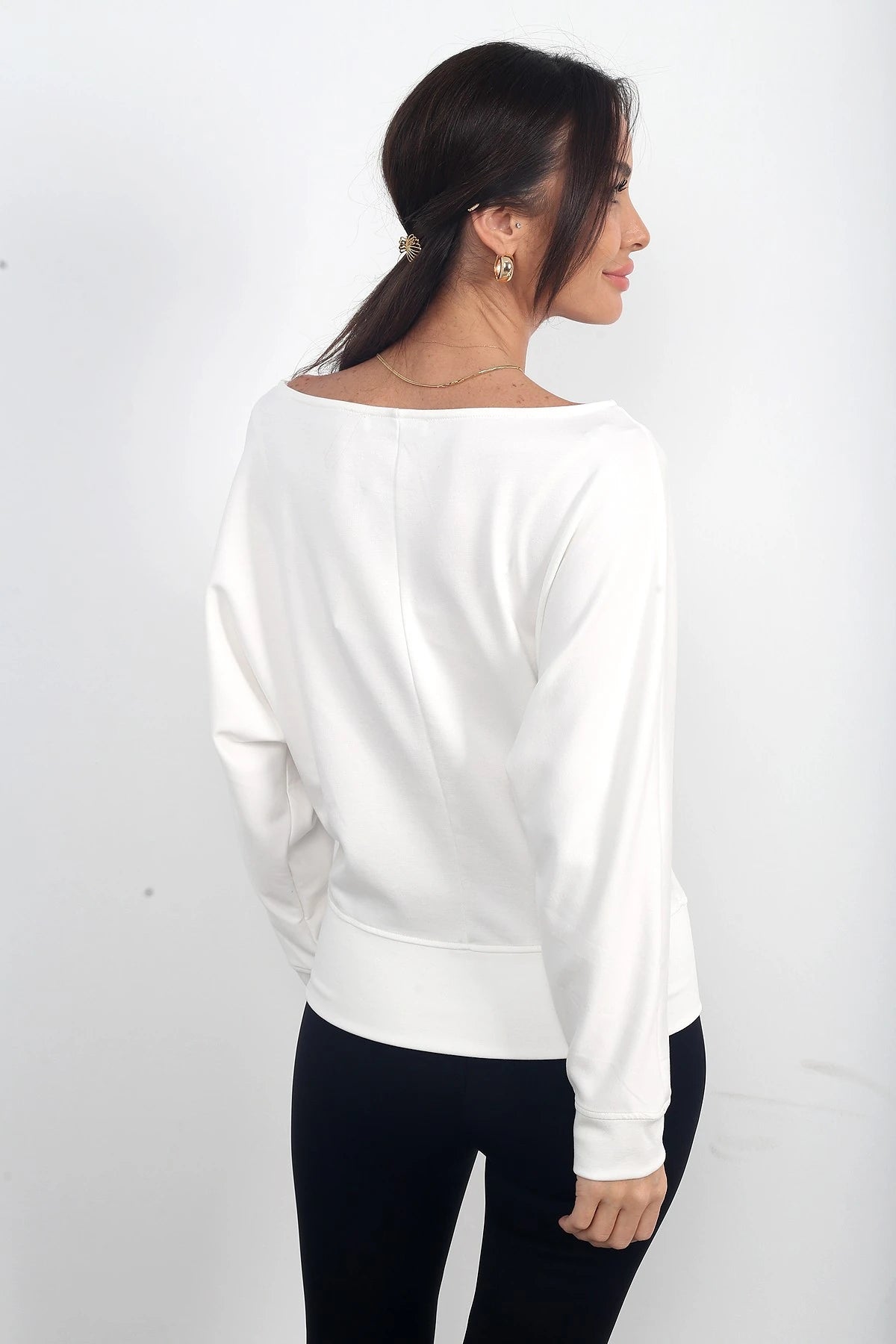 Image of Kadın Kayık Yaka Uzun Yarasa Kollu Modal Sweat
