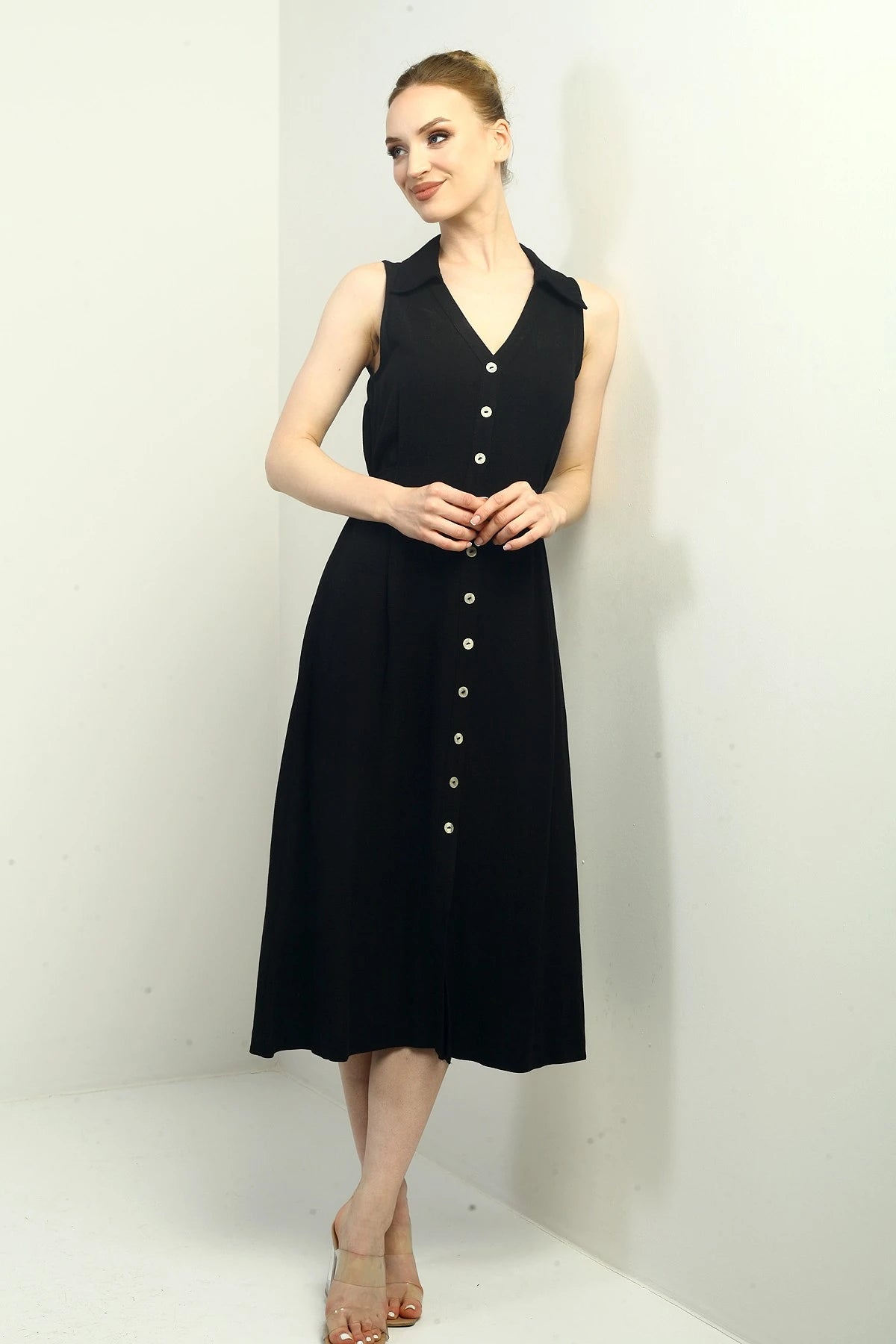 Image of Rochie midi din in pentru femei, cu guler polo, pliuri frontale și nasturi
