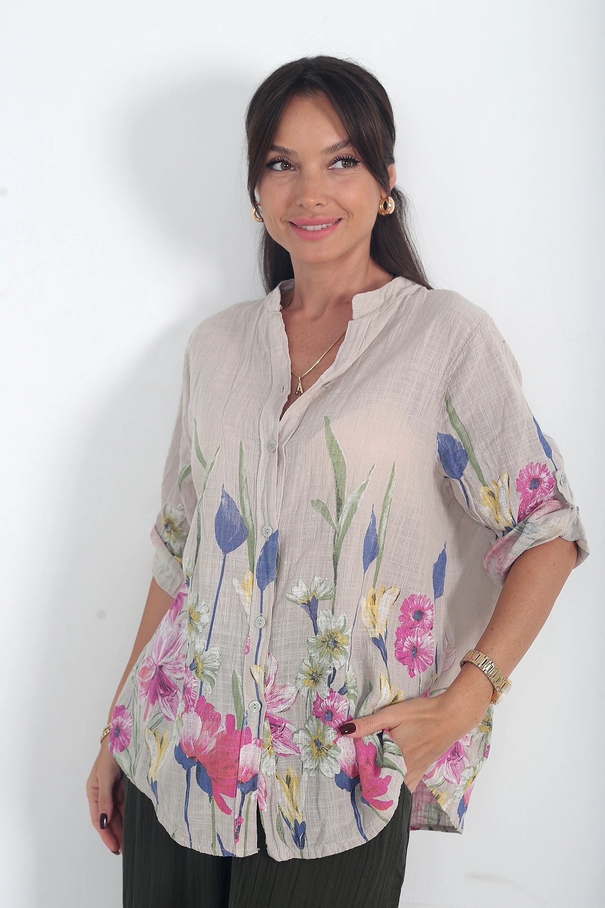 Image of Kadın İtalyan Etek Uçları Ve Kolları Büyük Çiçekli Oversize Cotton Gömlek