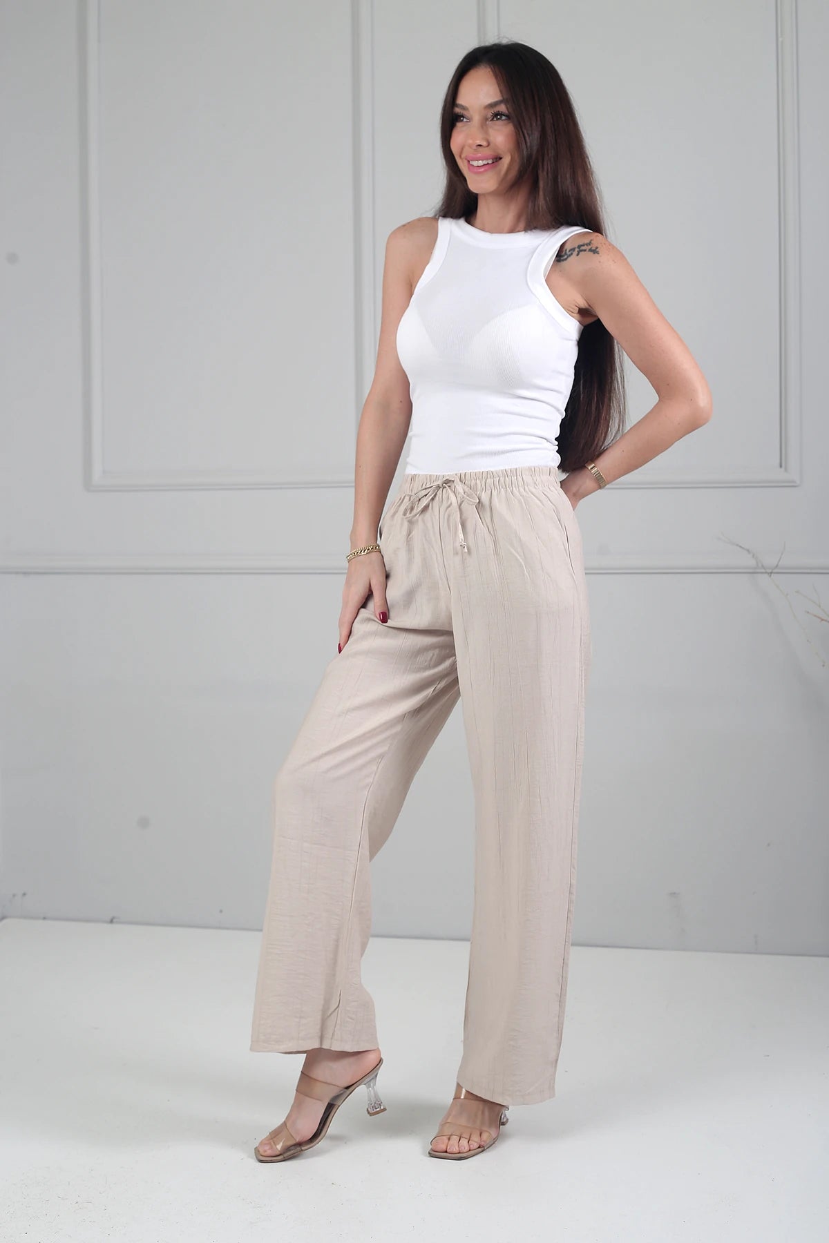 Image of Women's Elastic Waist Wide Leg Strawberry Patterned Pants with Pockets