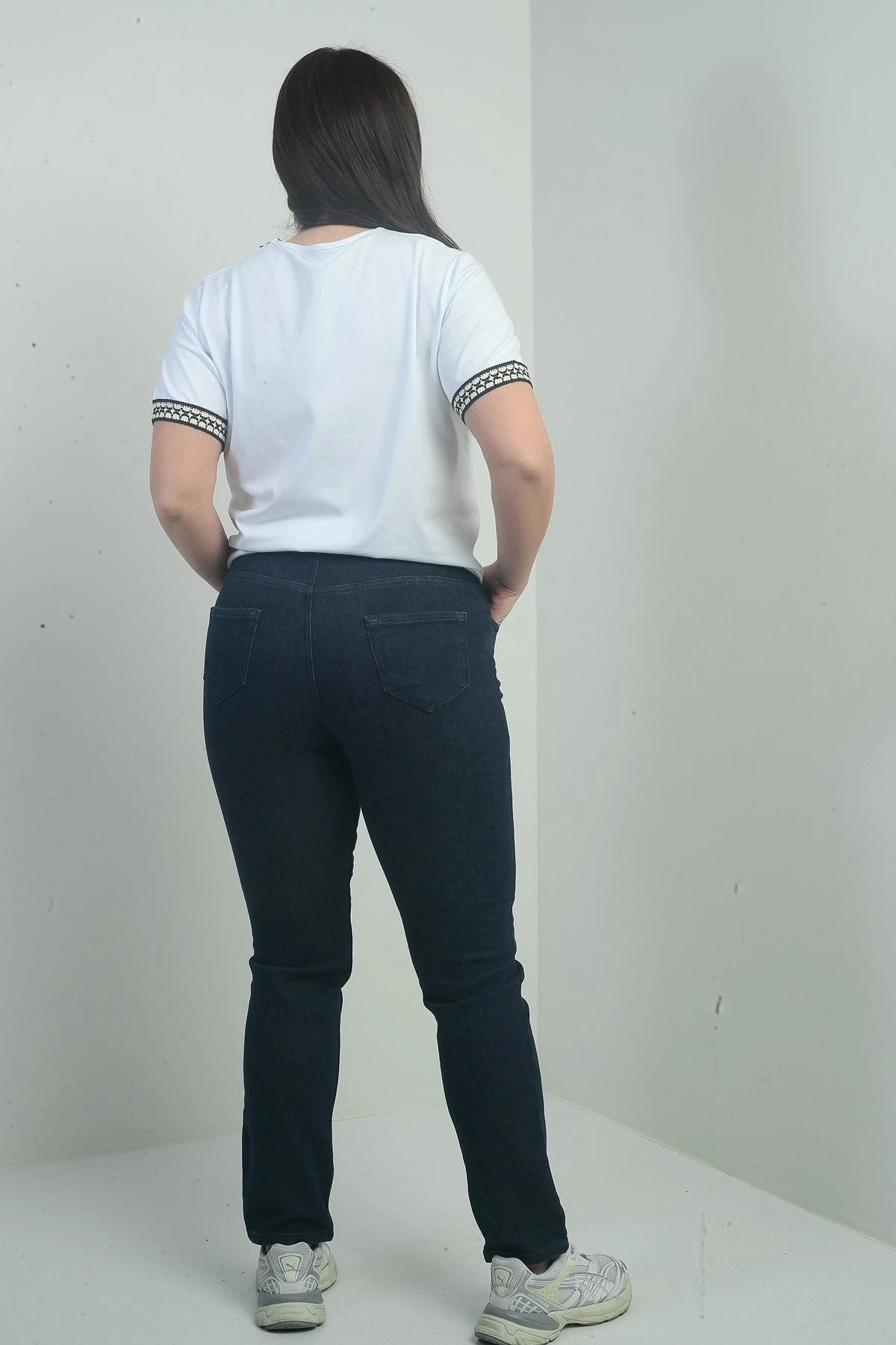 Image of Kadın Yüksek Bel Boru Paça Likralı Büyük Beden Kot Pantolon