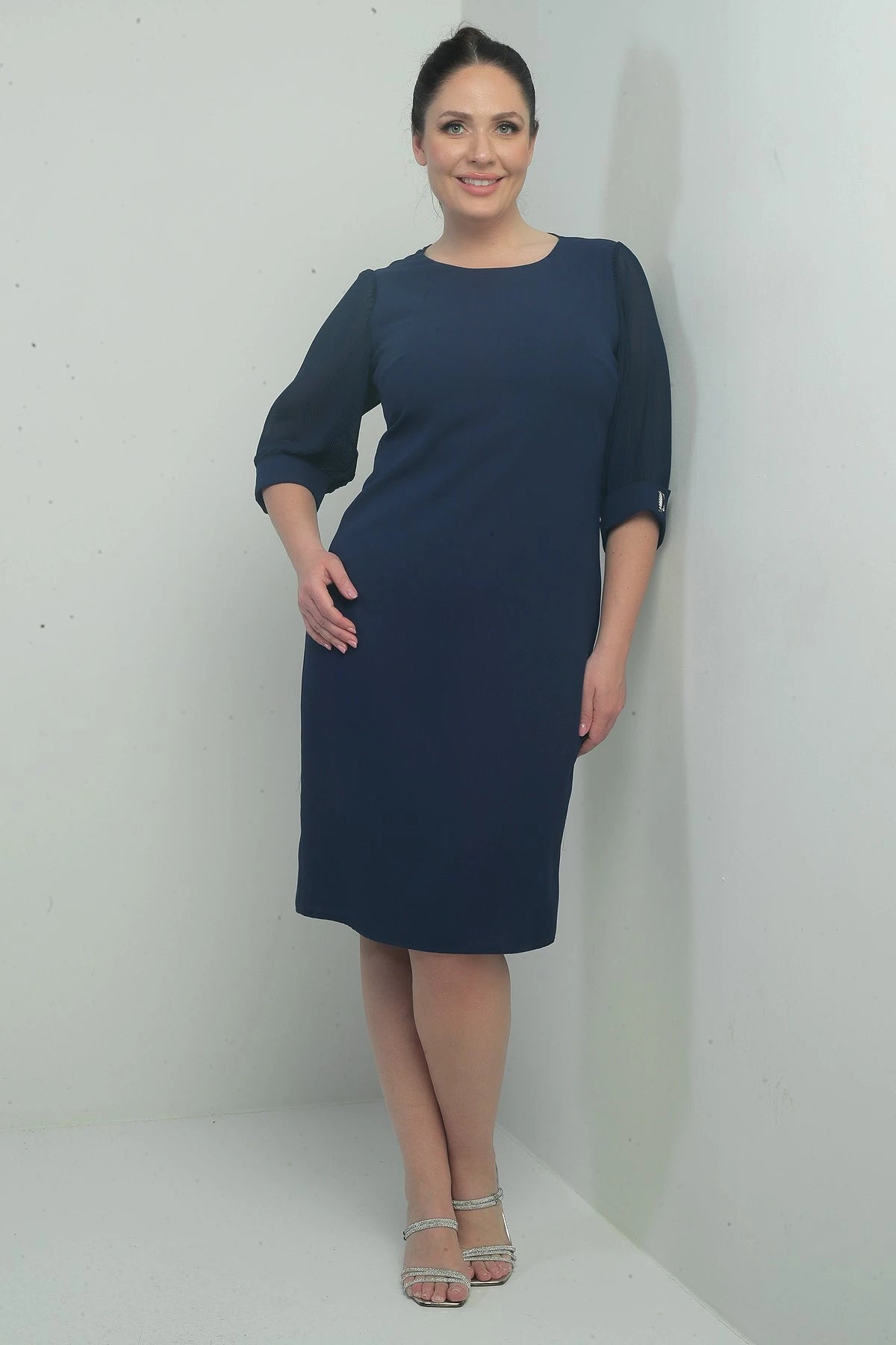 Image of Women's Plus Size Dress with Chiffon Pleated Sleeves and Lining