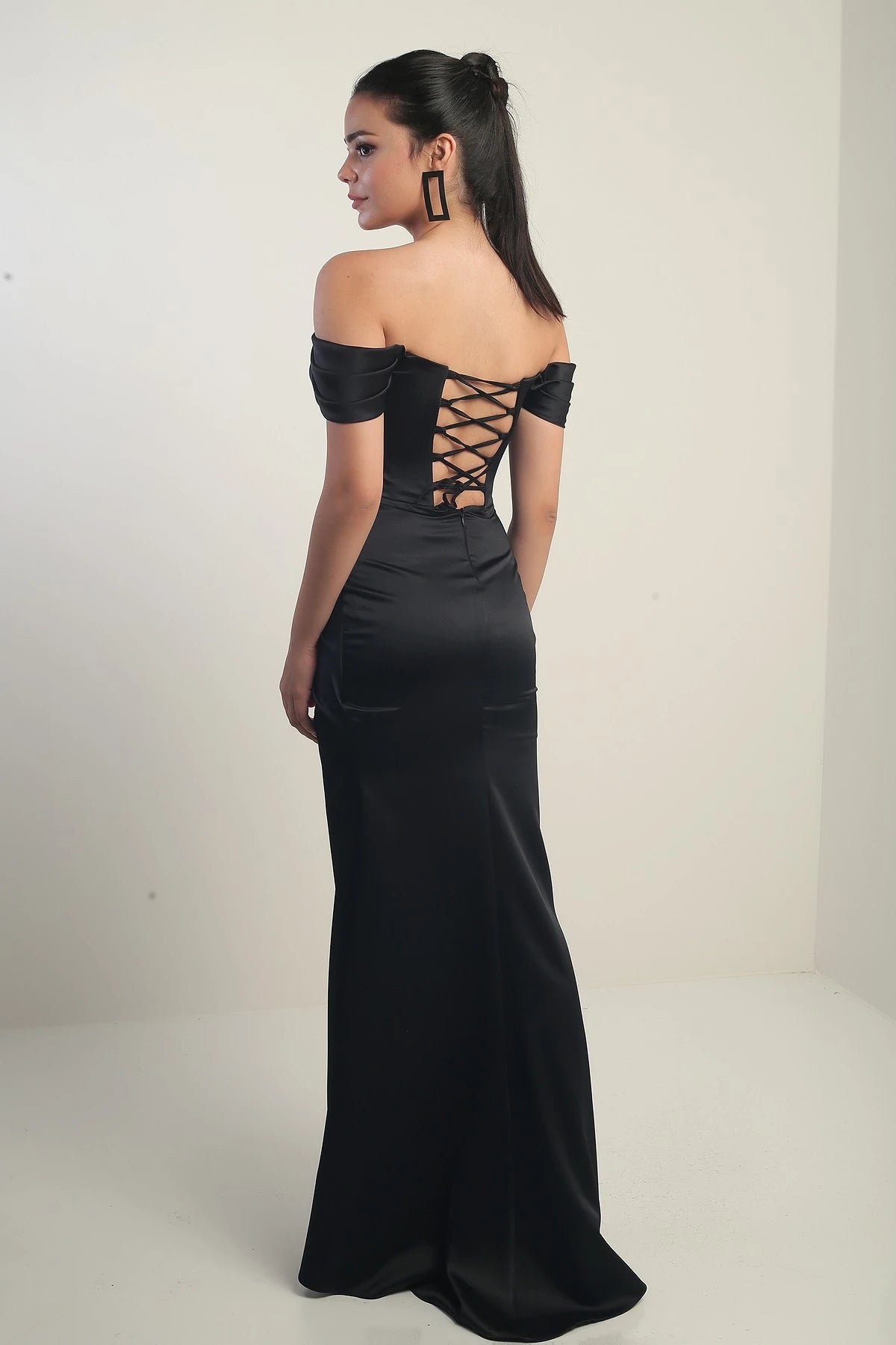 Image of Women's Strapless Low-Sleeve Lined Underwired Satin Long Dress
