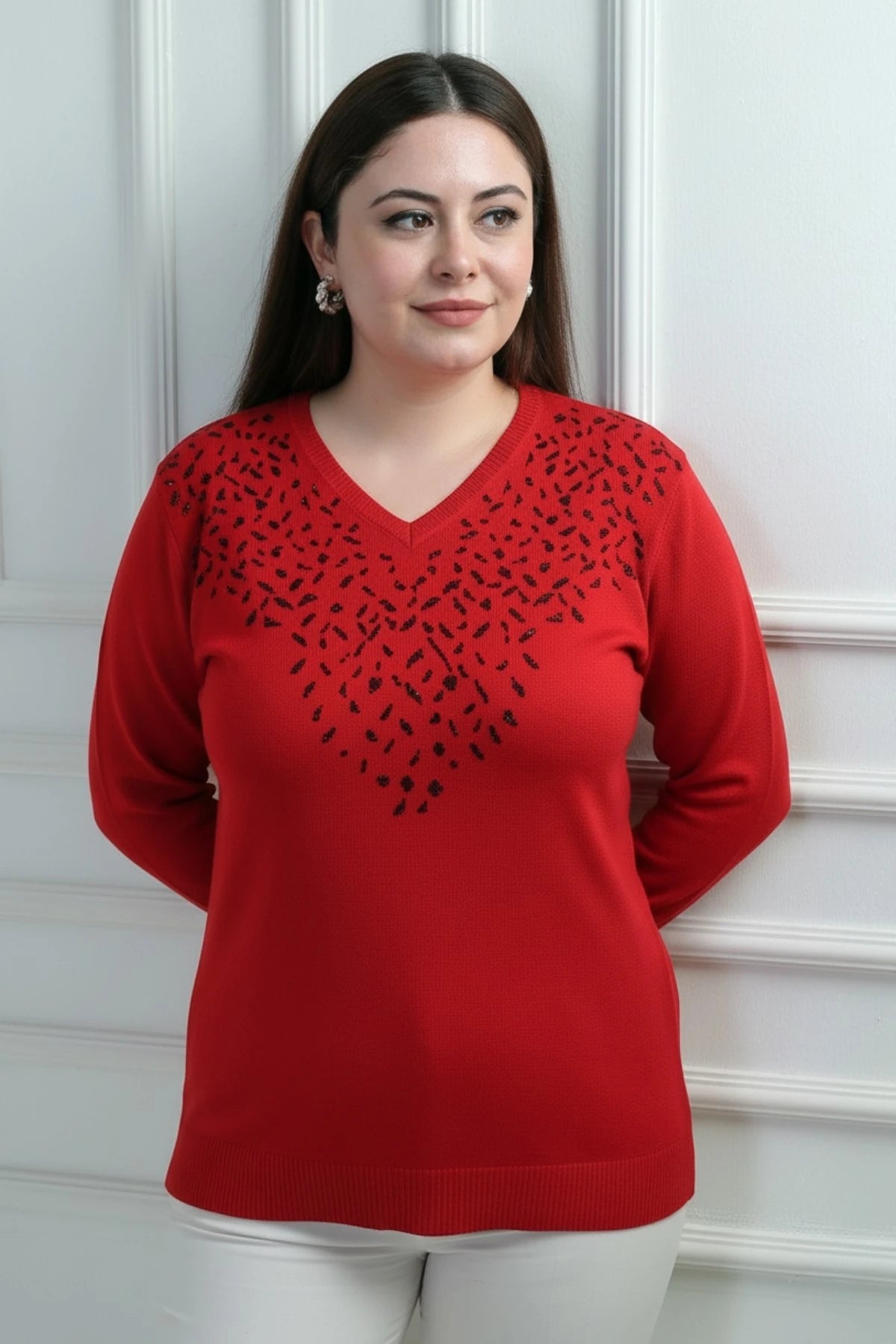 Image of Women's V-Neck Plus Size Knitted Blouse with Glitter Detail on the Front