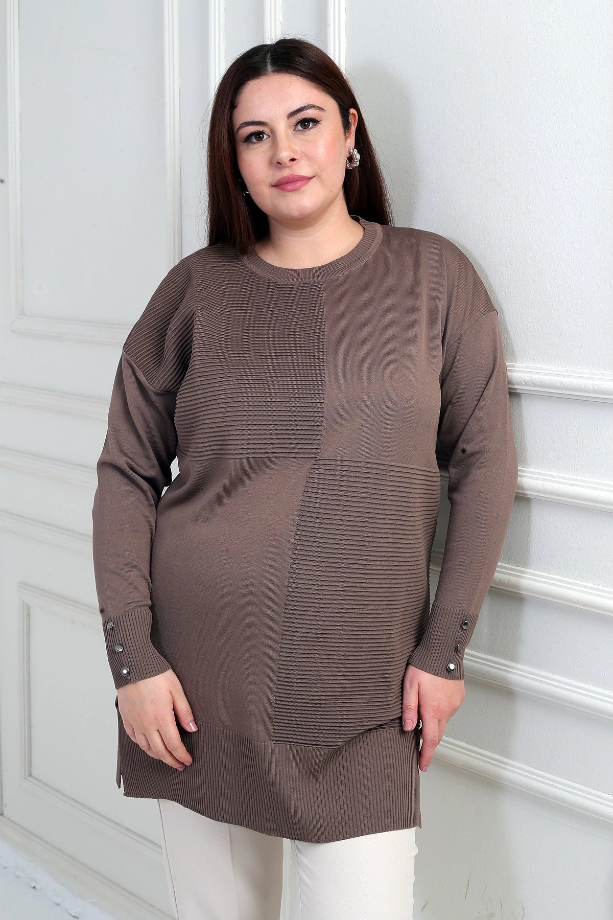 Image of Women's Plus Size Tunic Blouse with Button Detail on Sleeves