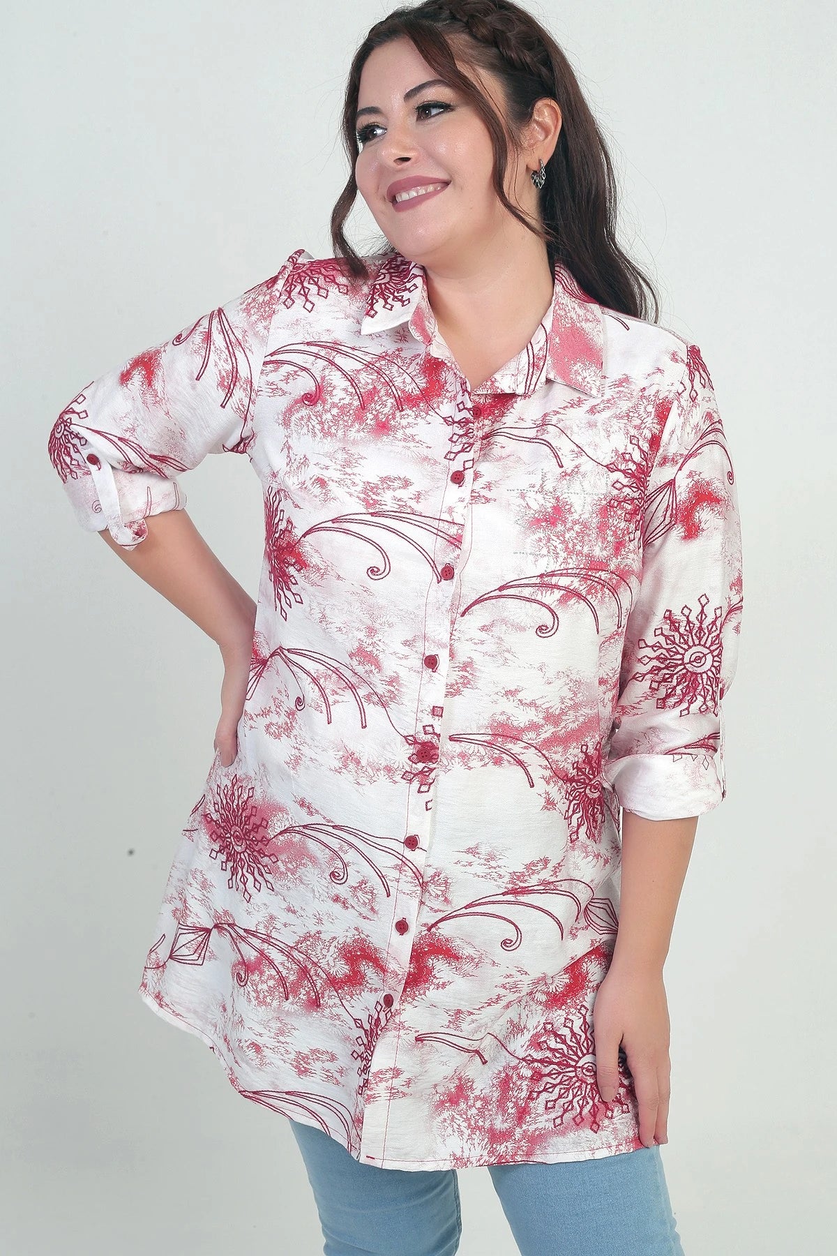 Image of Women's Plus Size Long Shirt with Folded Sleeves and Batik Pattern