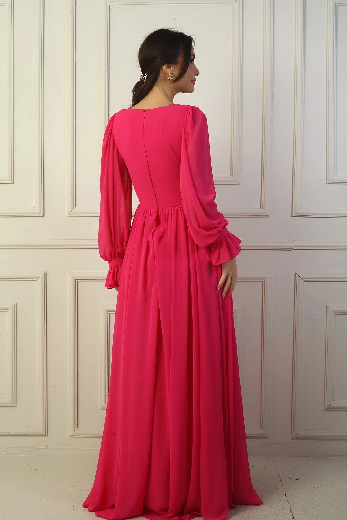 Image of Women's V-Neck, Buckle Waist, Lined Chiffon Long Evening Dress