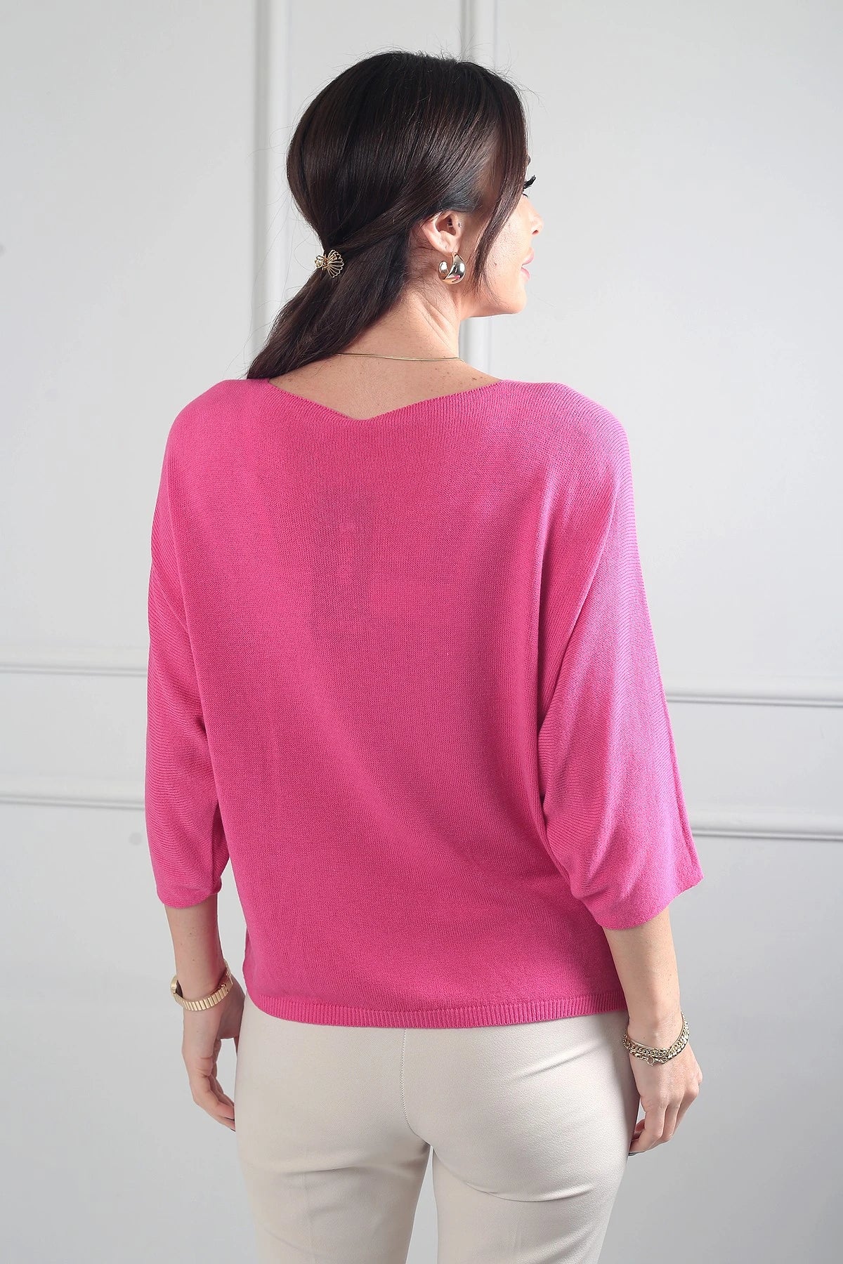 Image of Women's V-Neck Batwing Sleeve Knitted Blouse