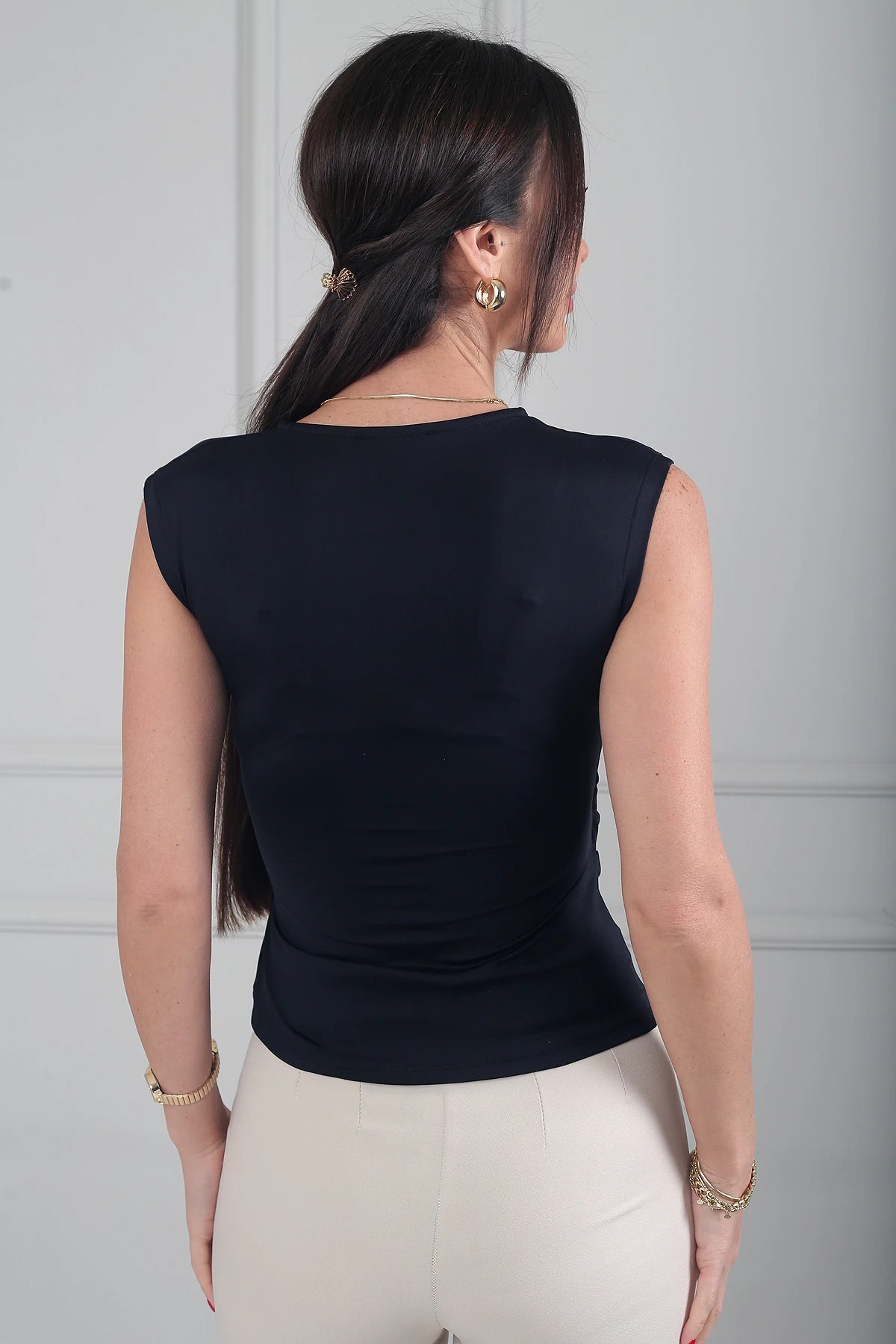 Image of Kadın Kruvaze Yaka Toka Detaylı Likralı Cotton Bluz