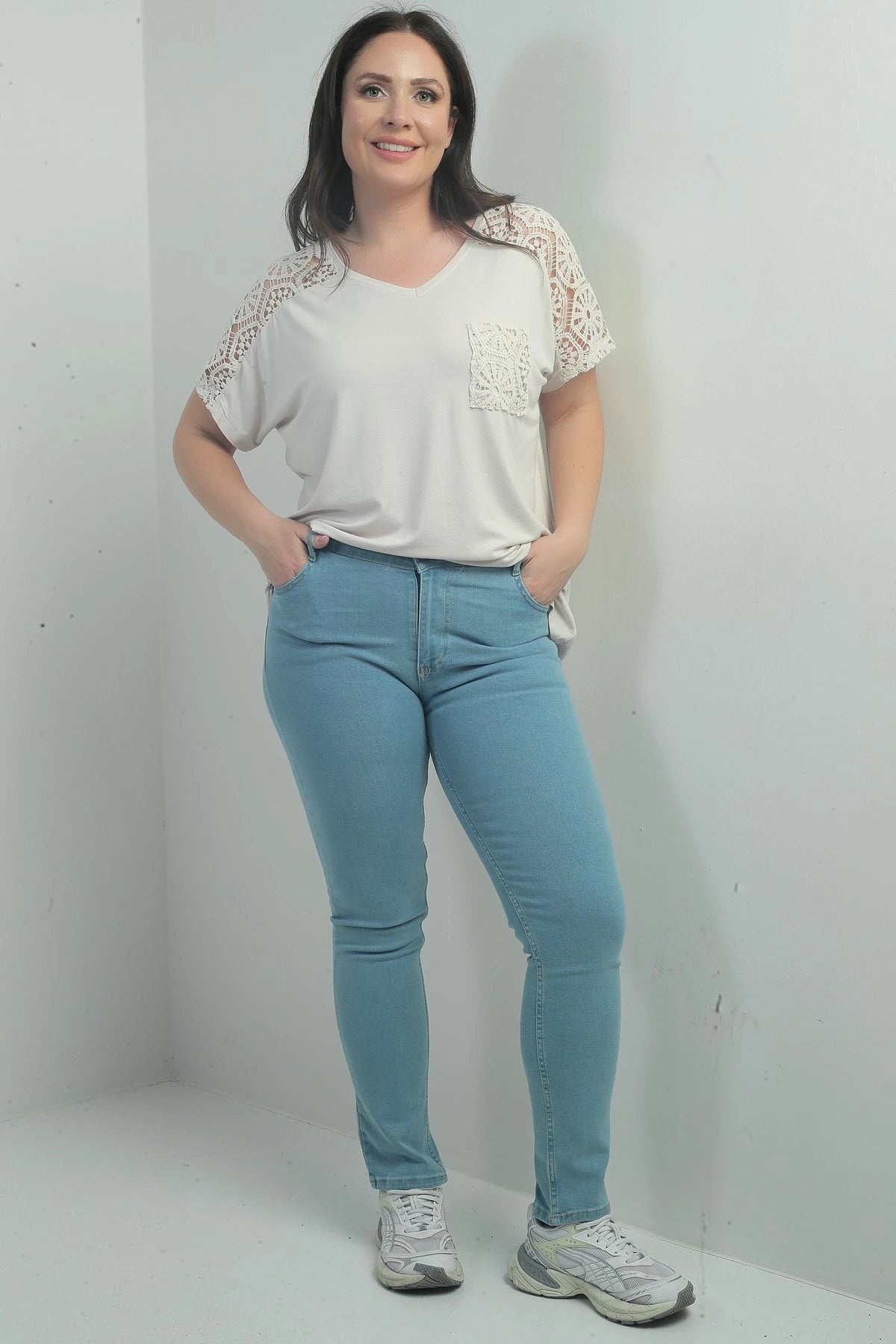 Image of Women's High Waist Straight Leg Lycra Plus Size Jeans