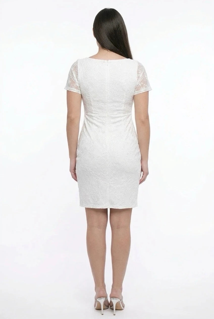 Image of Kadın Beşgen Yaka Astarlı Önü Mini Yırtmaçlı Büyük Beden Simli Tül Elbise