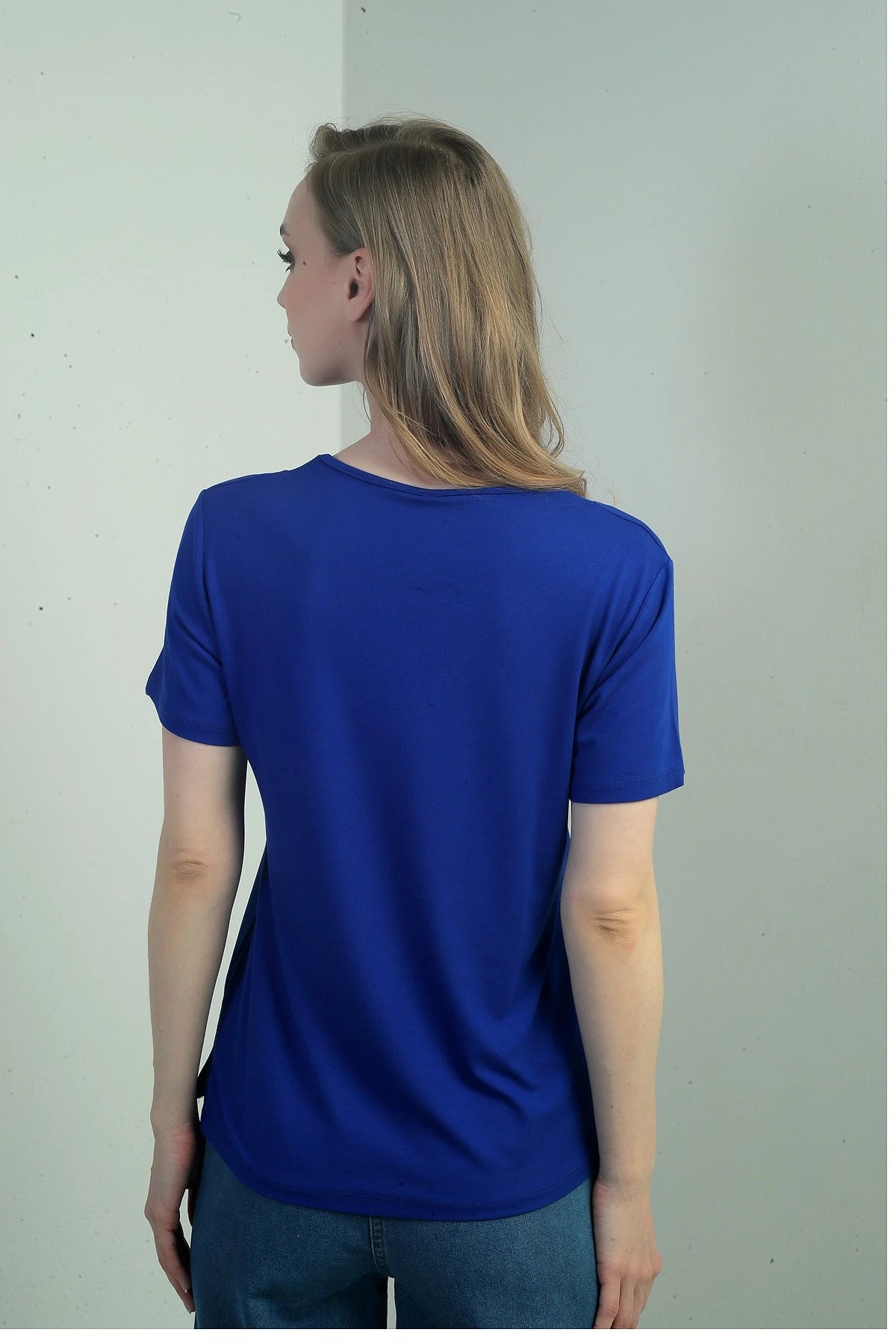 Image of Women's V-Neck Short-Sleeve Blouse with Slit
