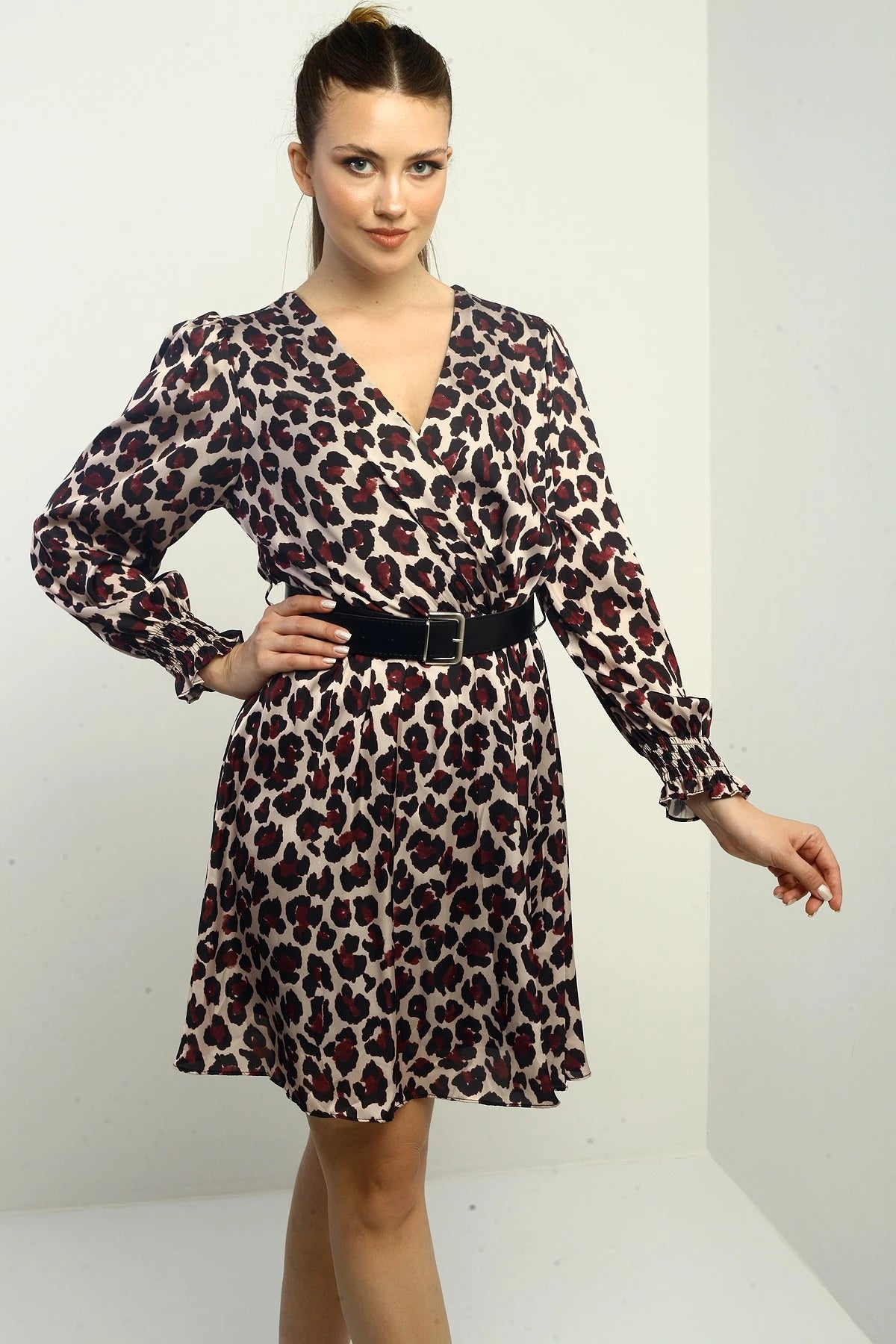 Image of Women's Wrap Neckline Belted Lined Leopard Print Satin Short Dress